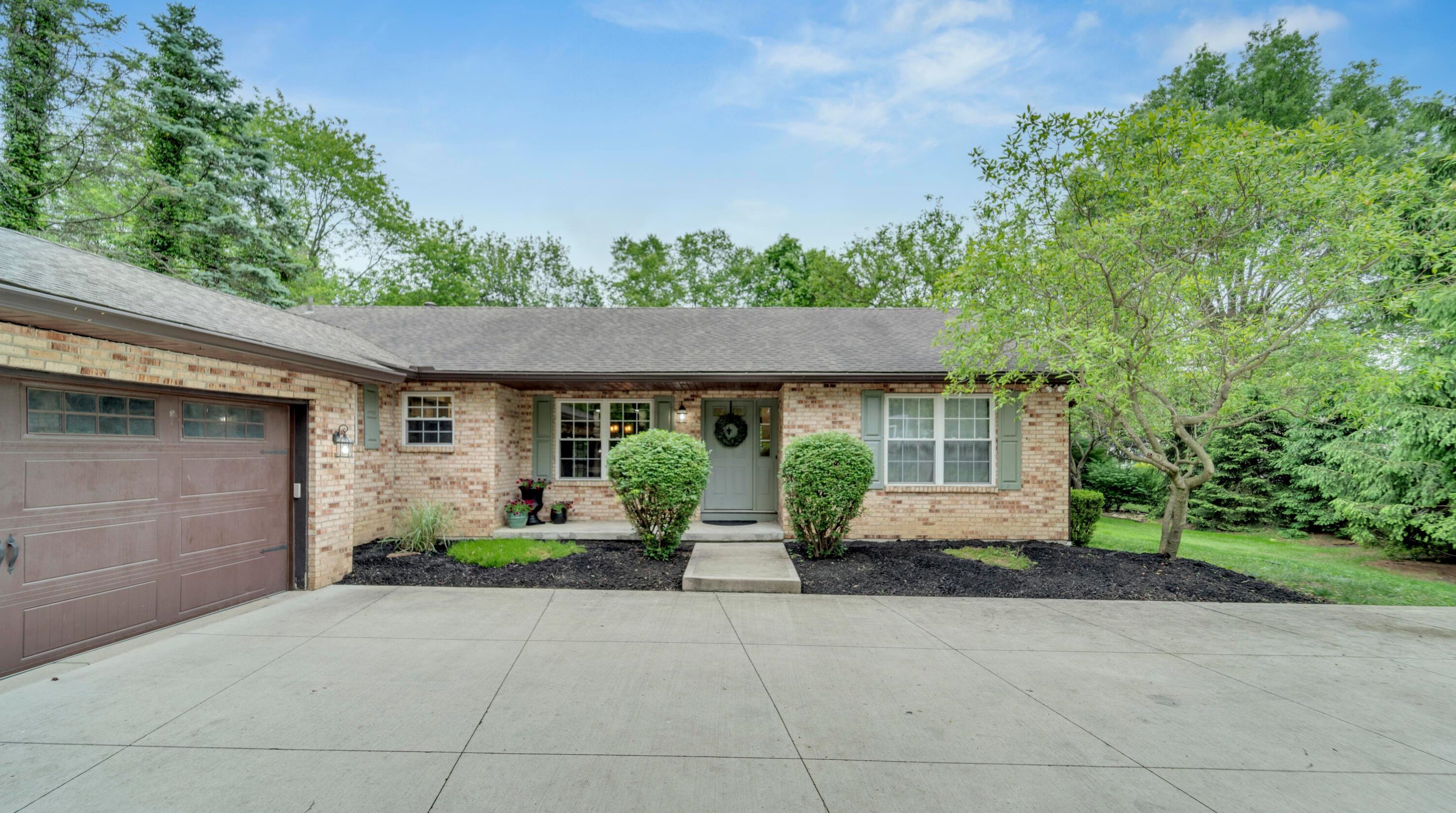 800 Cherry Btm Rd, Columbus OH 43230-2109 exterior