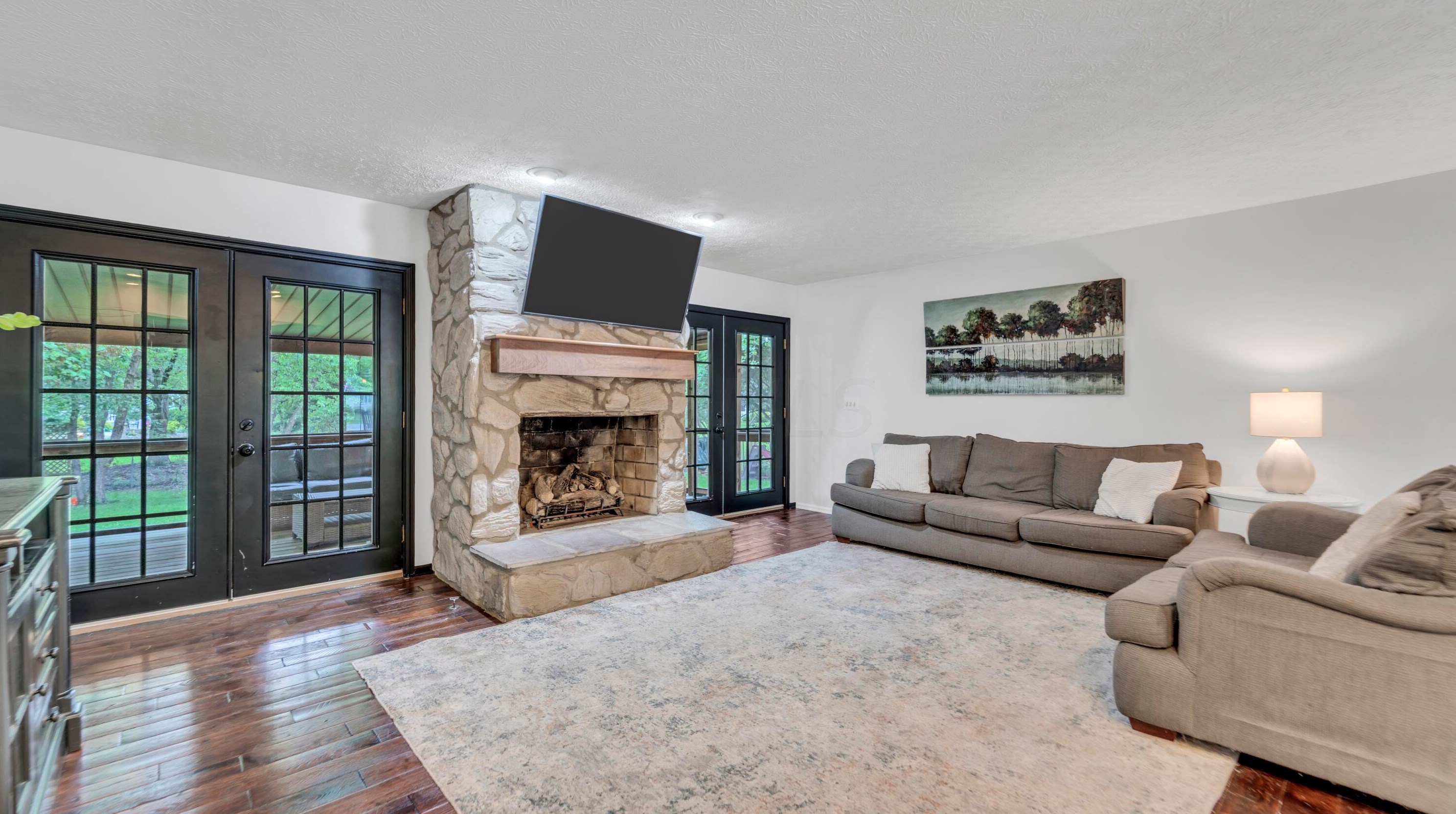 800 Cherry Btm Rd, Columbus OH 43230-2109 exterior