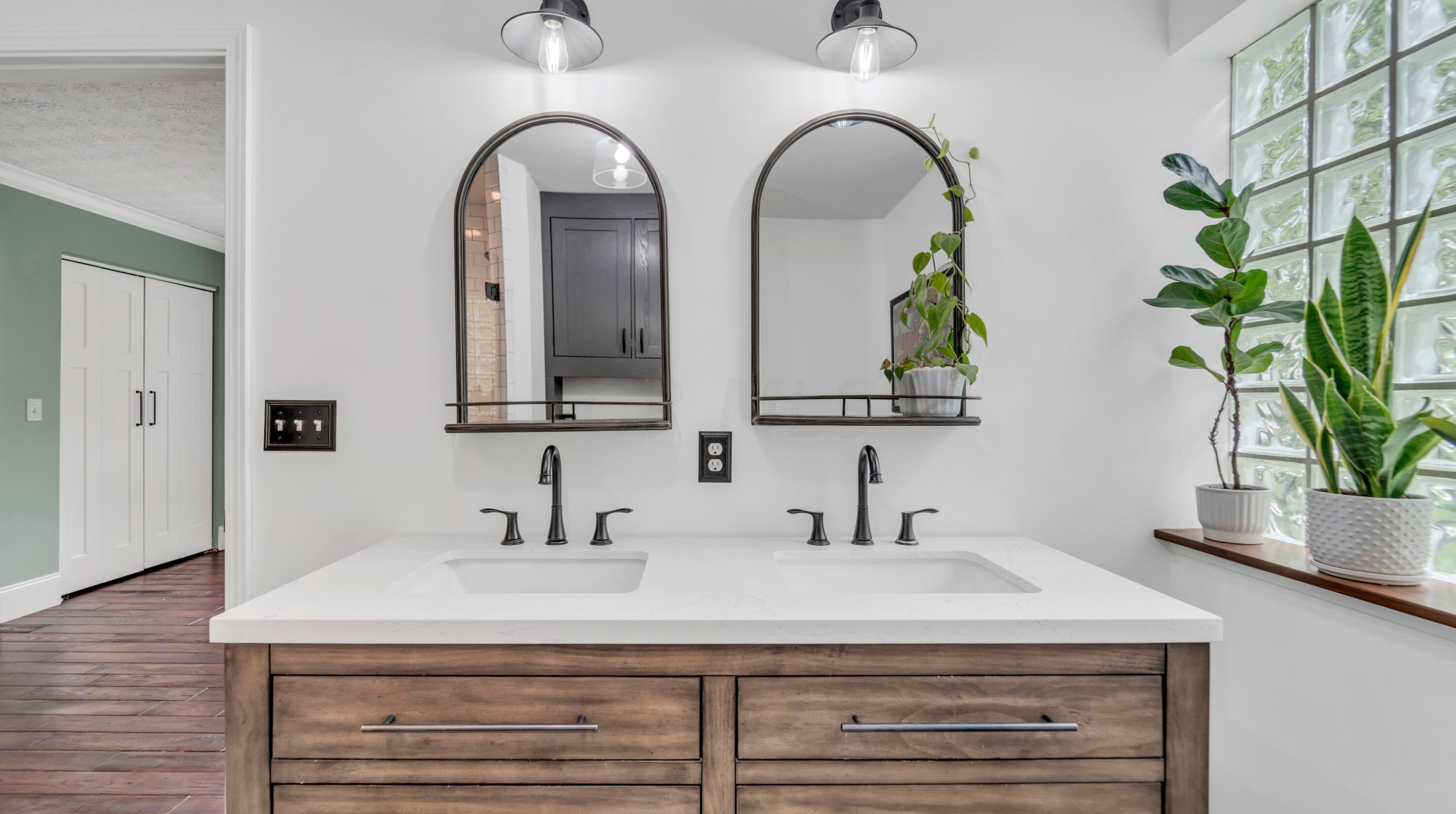 800 Cherry Btm Rd, Columbus OH 43230-2109 exterior