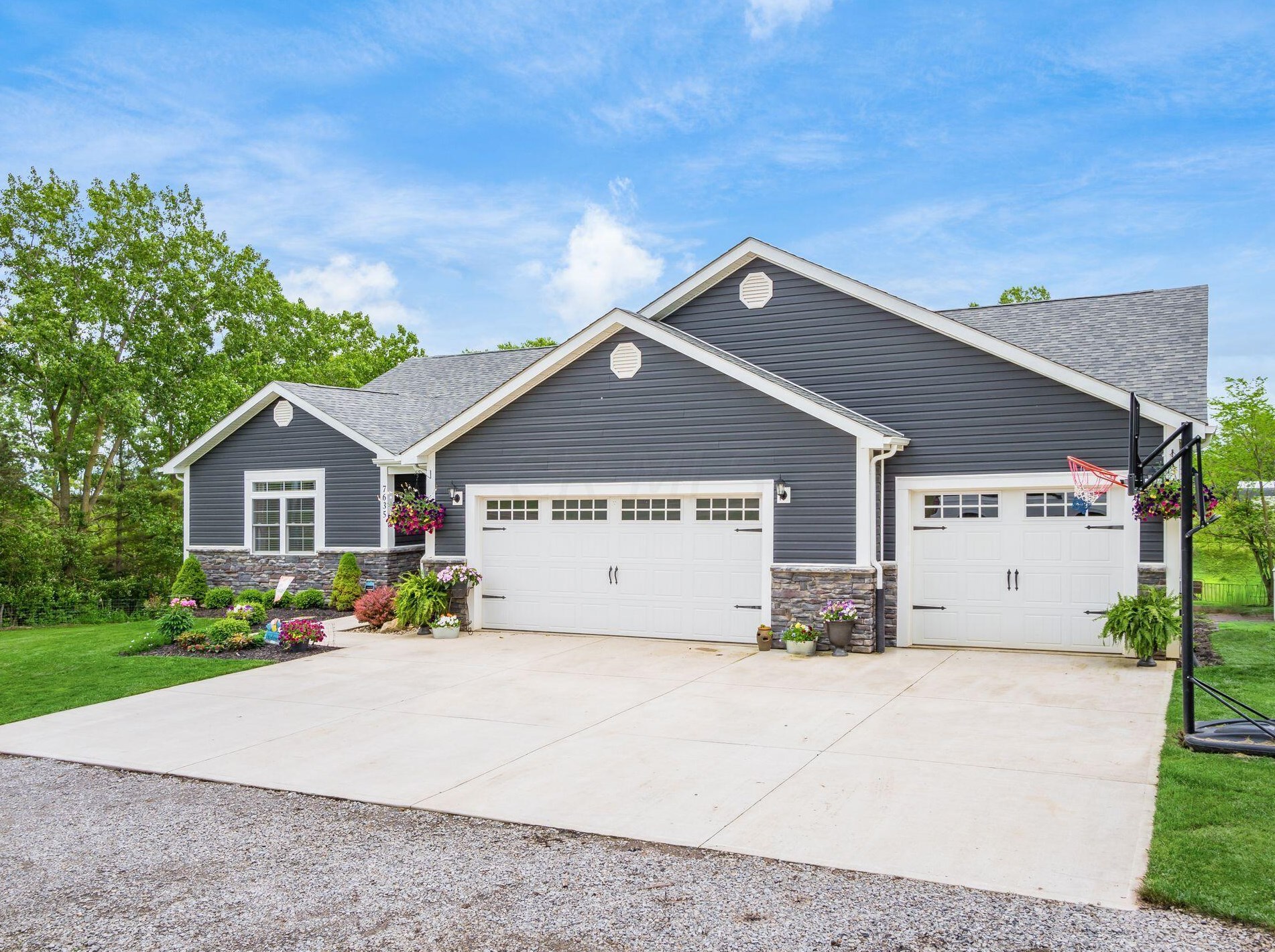 7635 Brush Lk Rd, North Lewisburg OH  43060-9617 exterior