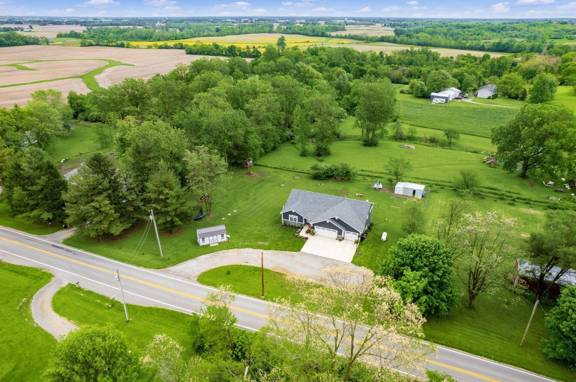 7635 Brush Lk Rd, North Lewisburg OH  43060-9617 exterior