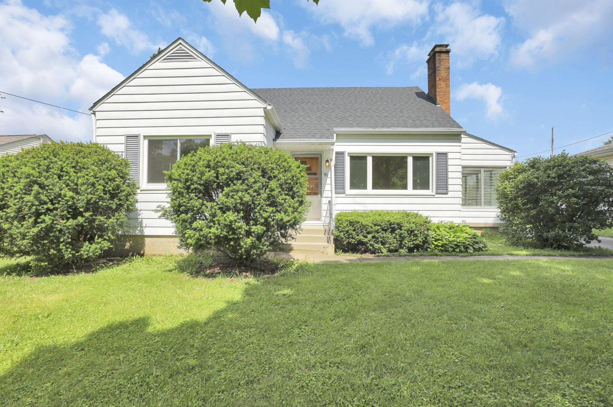 181 Center St, Pickerington OH  43147-1161 exterior