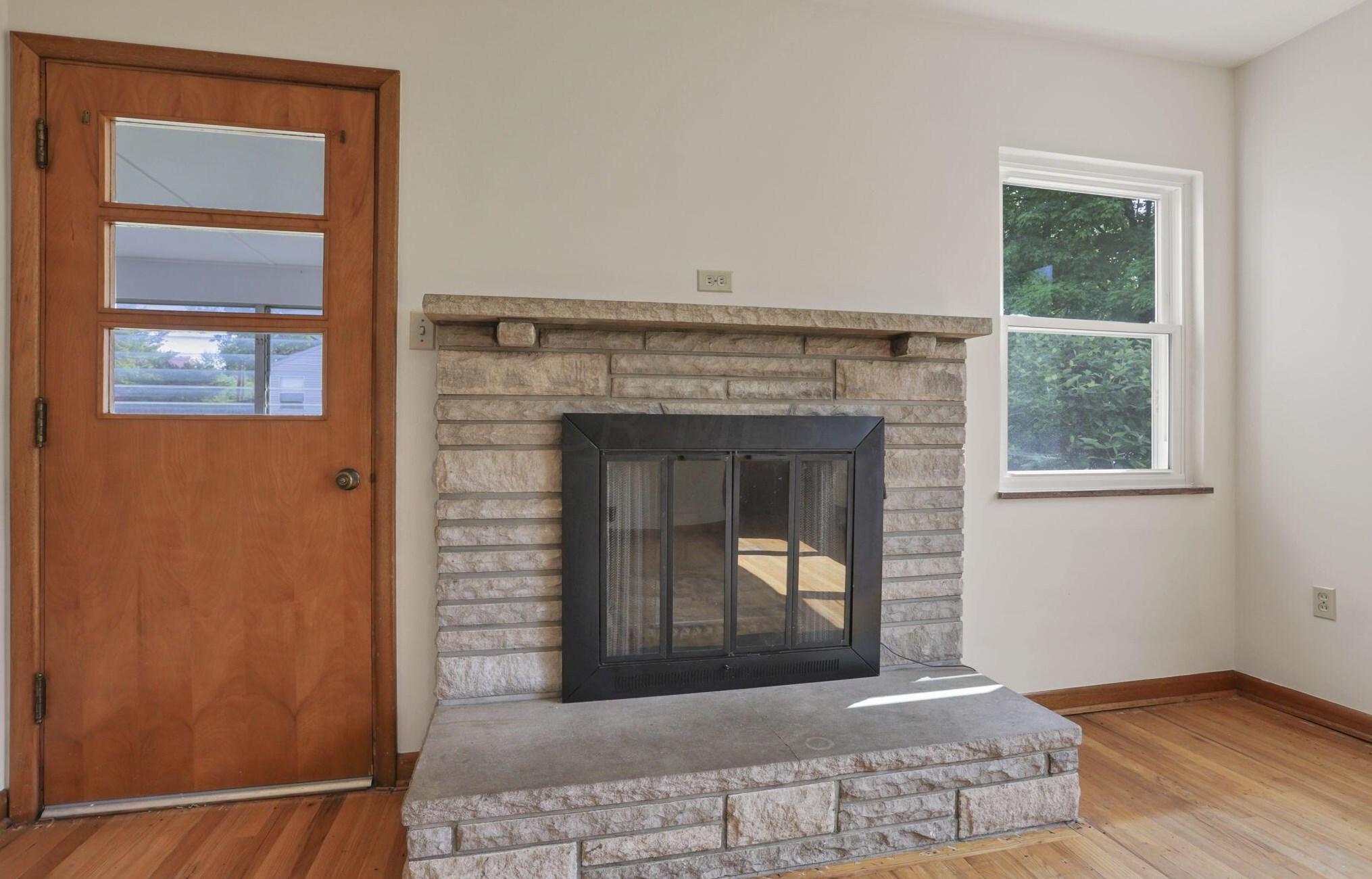 181 Center St, Pickerington OH  43147-1161 exterior