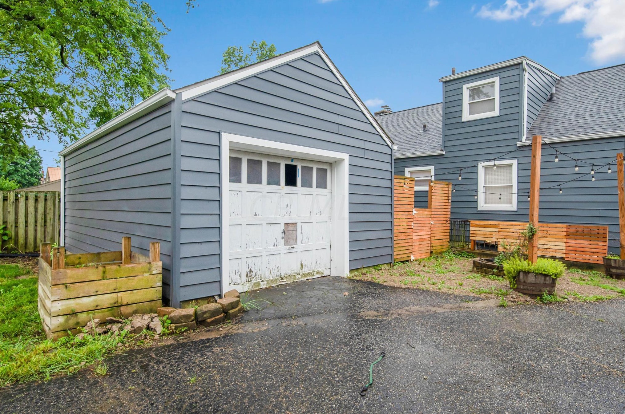 120 Edgevale Rd, Columbus OH 43221-1155 exterior