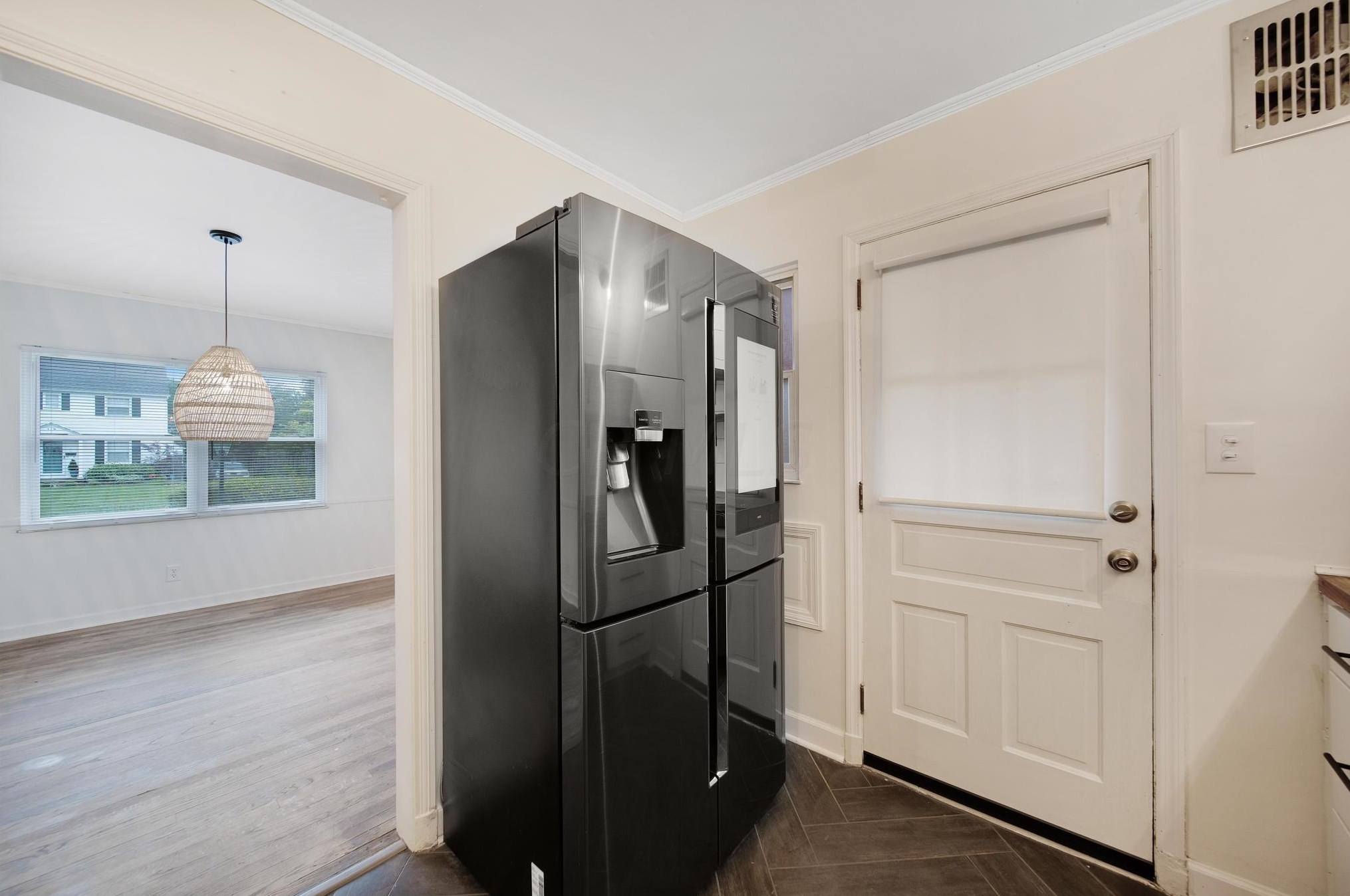 120 Edgevale Rd, Columbus OH 43221-1155 exterior