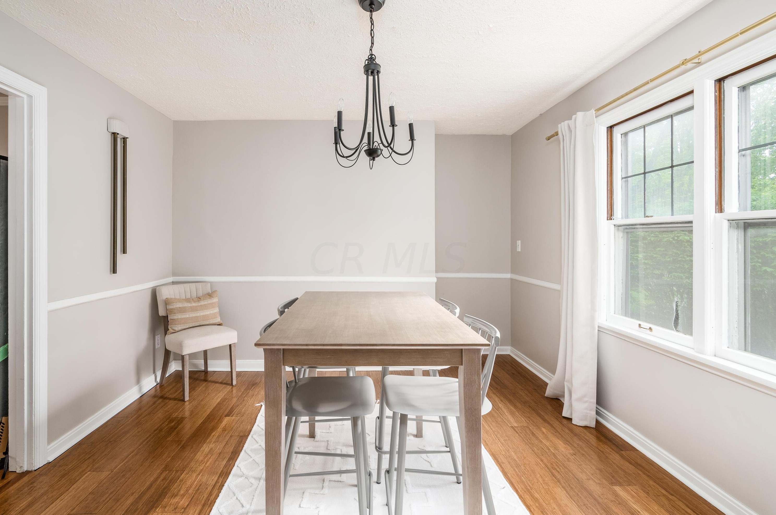 256 Schreyer Pl, Columbus OH  43214-2727 exterior