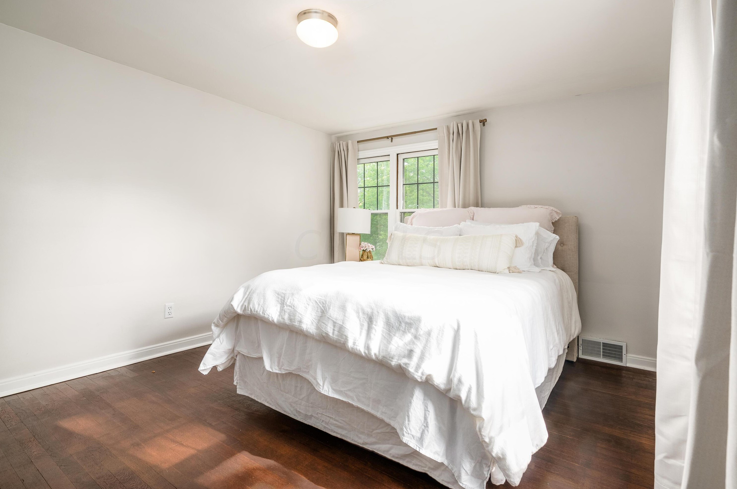 256 Schreyer Pl, Columbus OH  43214-2727 exterior