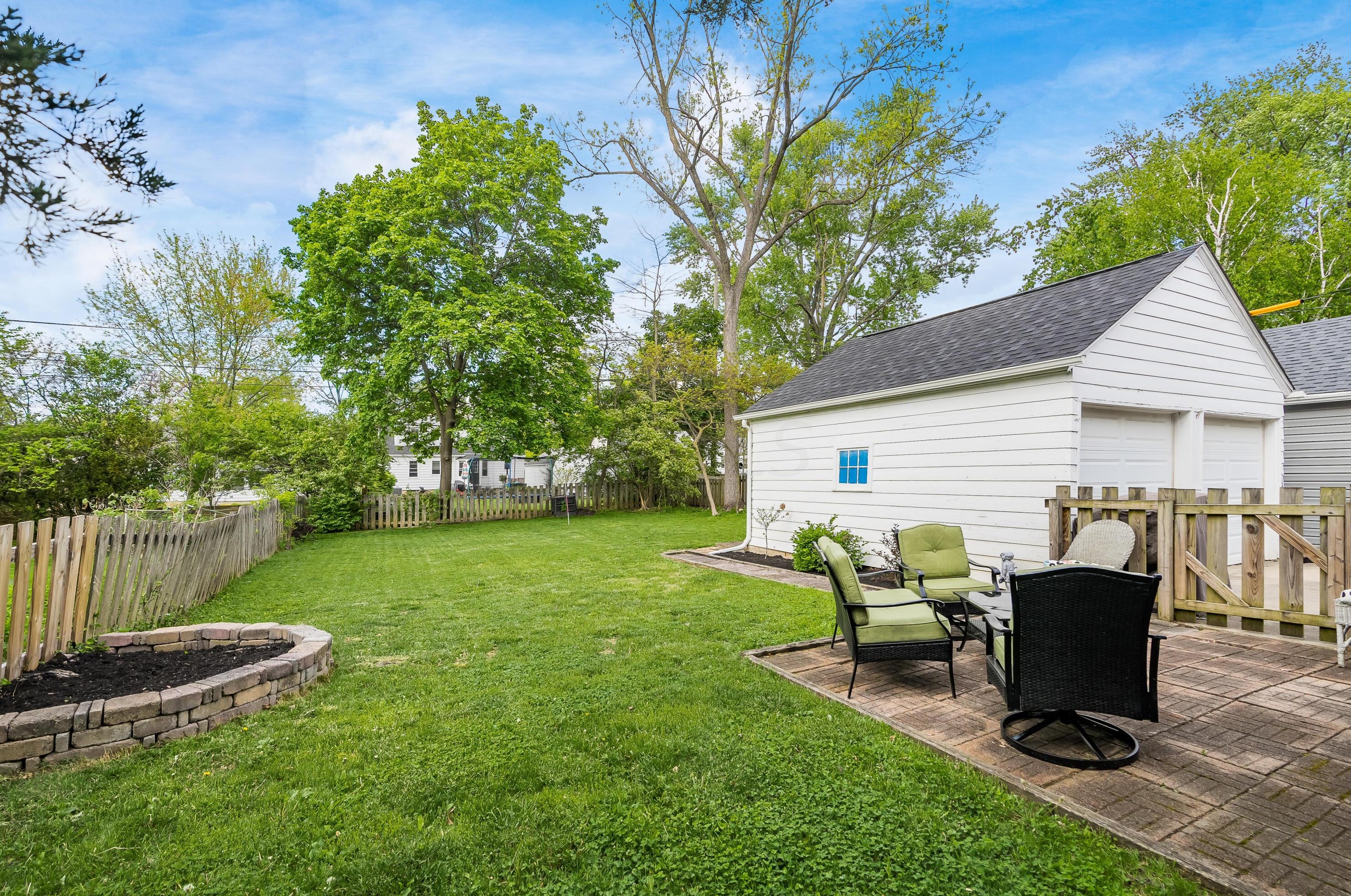 256 Schreyer Pl, Columbus OH  43214-2727 exterior