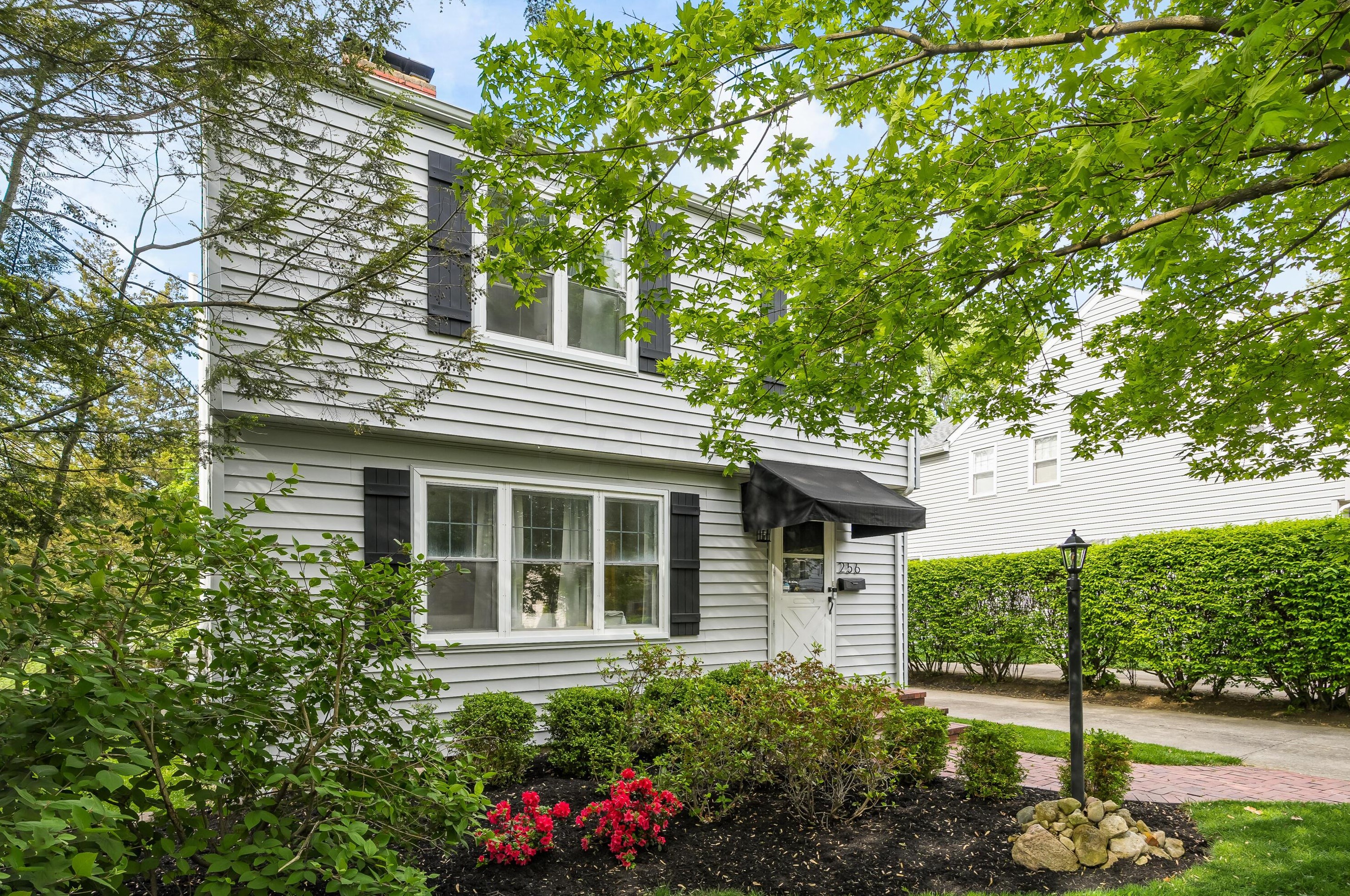 256 Schreyer Pl, Columbus OH  43214-2727 exterior