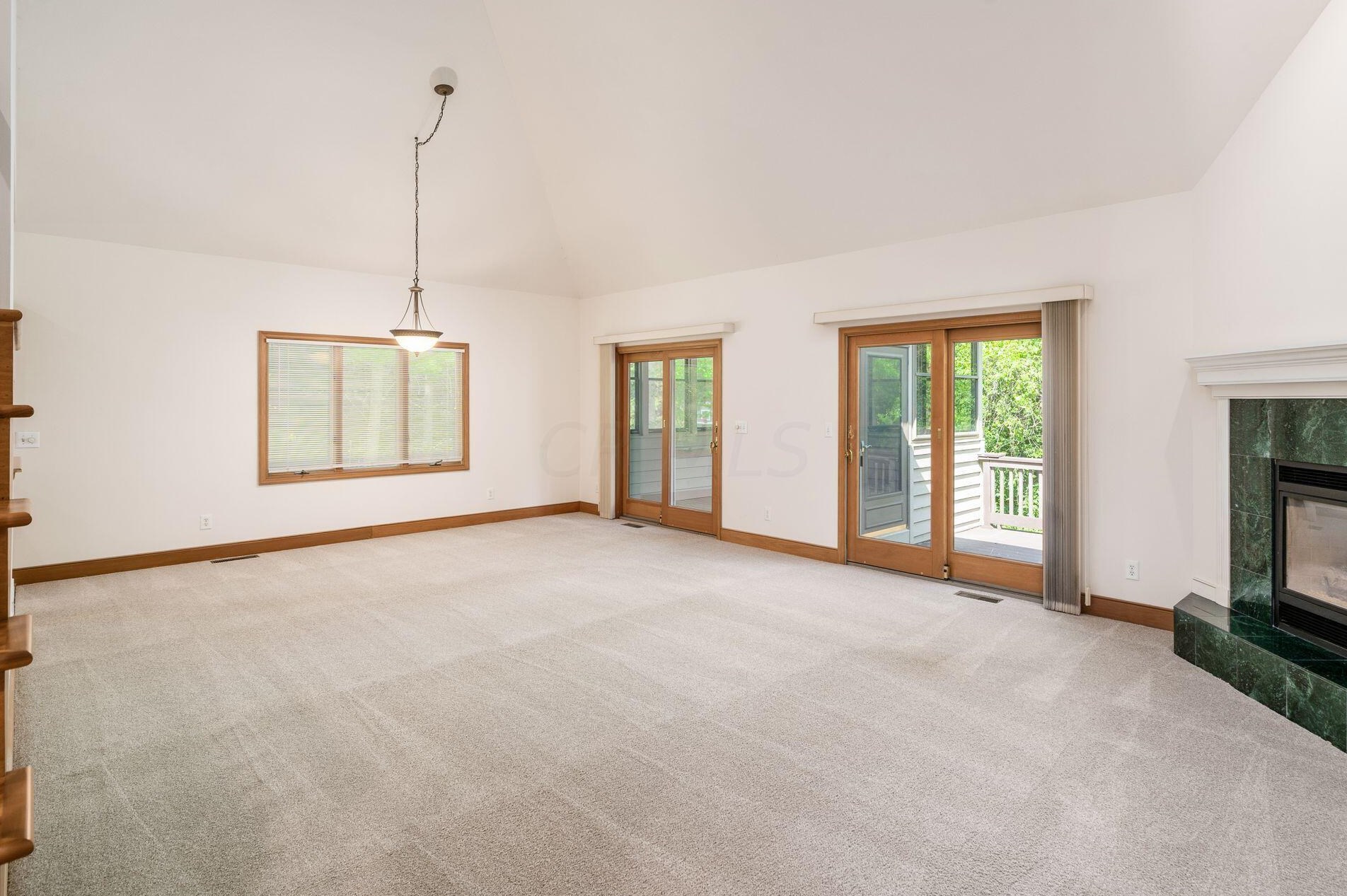 5258 Lola Way, Columbus OH 43235-3478 exterior