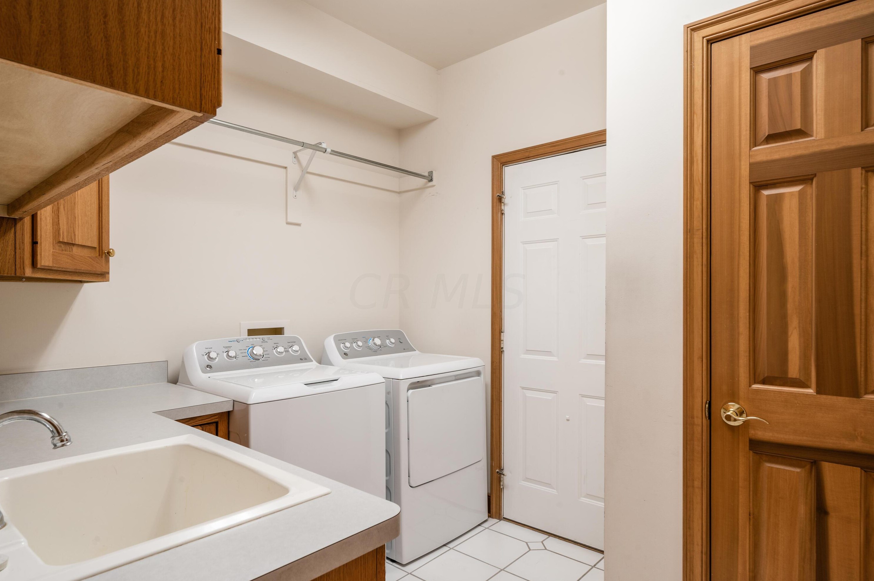 5258 Lola Way, Columbus OH 43235-3478 exterior