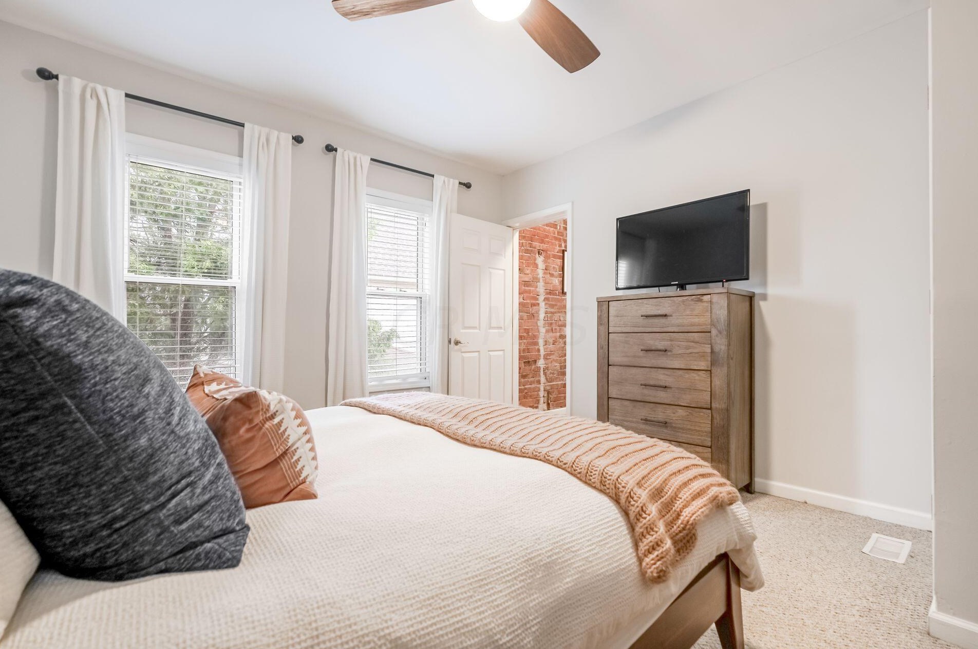 1055 Michigan Ave, Columbus OH  43201-3332 exterior