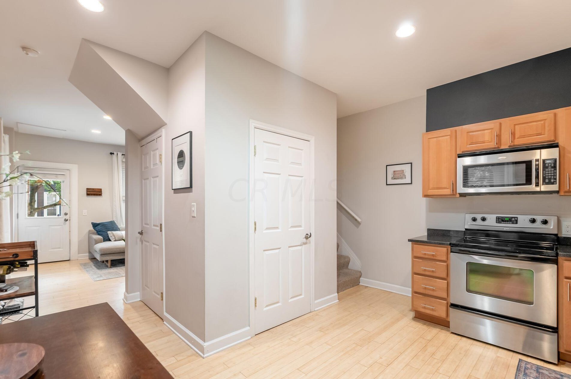 1055 Michigan Ave, Columbus OH  43201-3332 exterior