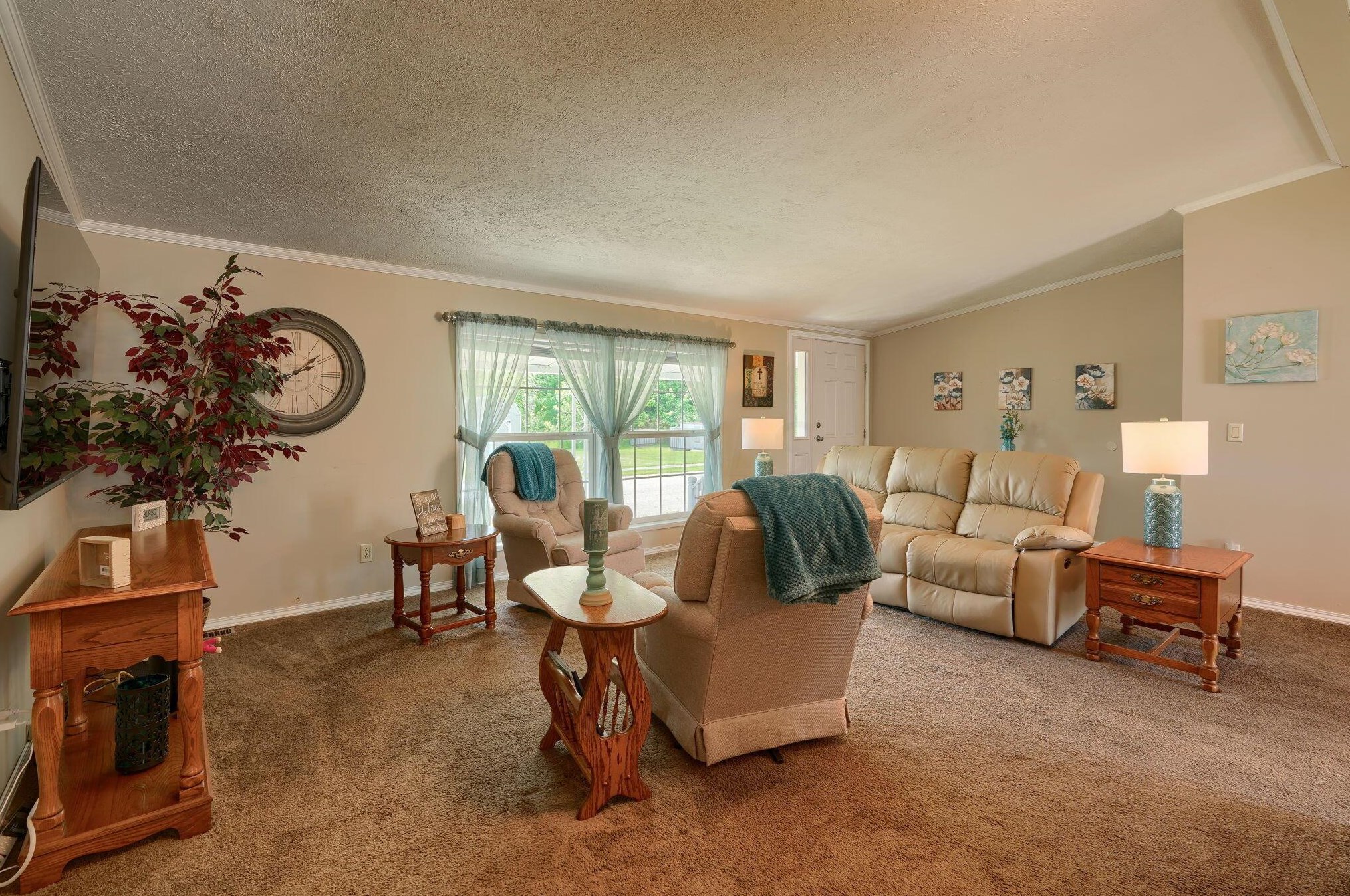 217 Rona Blvd, Pataskala OH  43062-7234 exterior