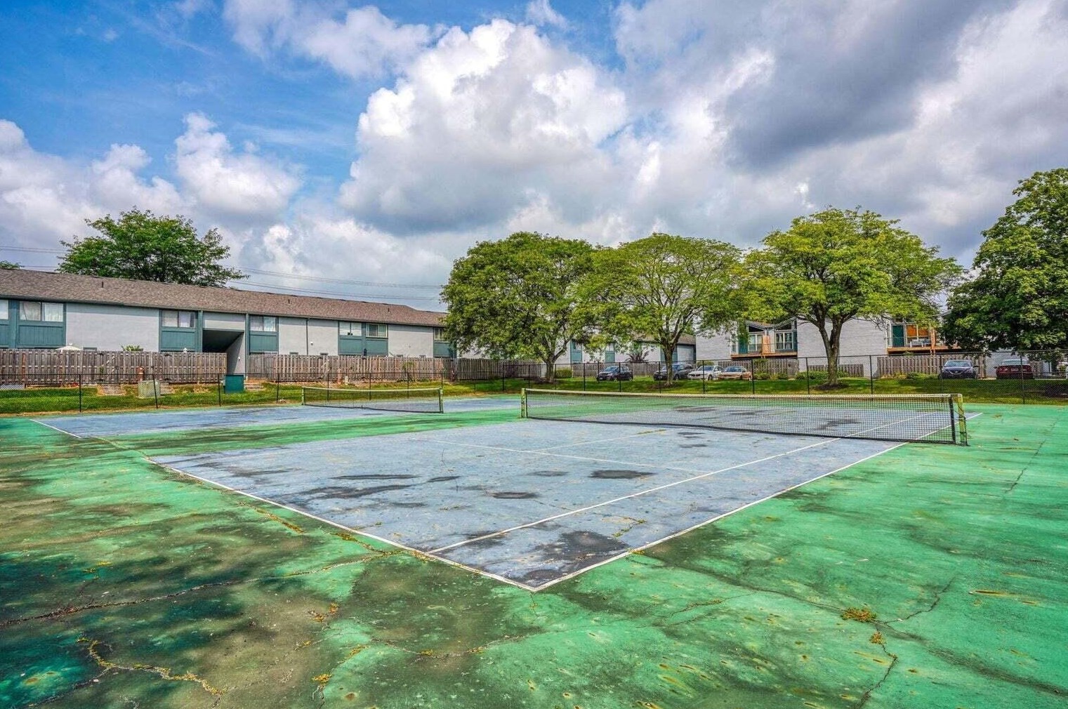 1070 Merrimar Cir, Columbus OH  43220-3539 exterior