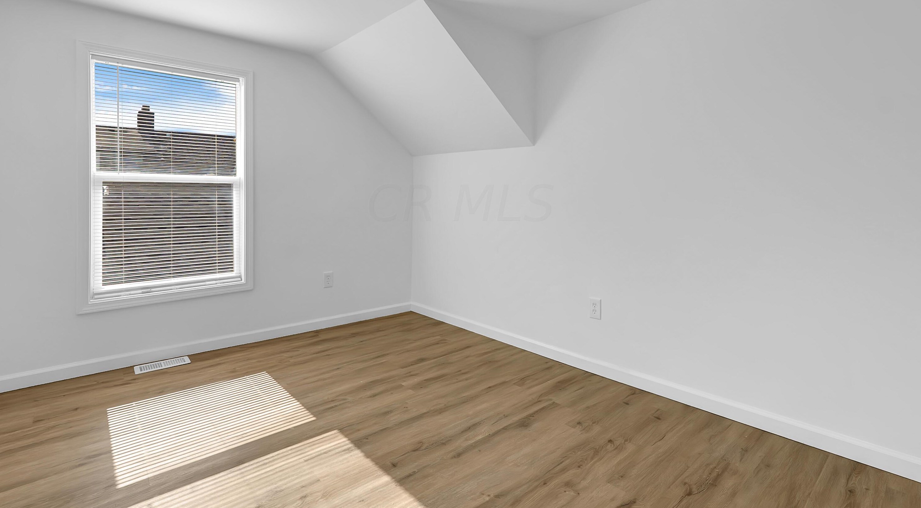 1010 Olmstead Ave, Columbus OH 43201-3023 exterior