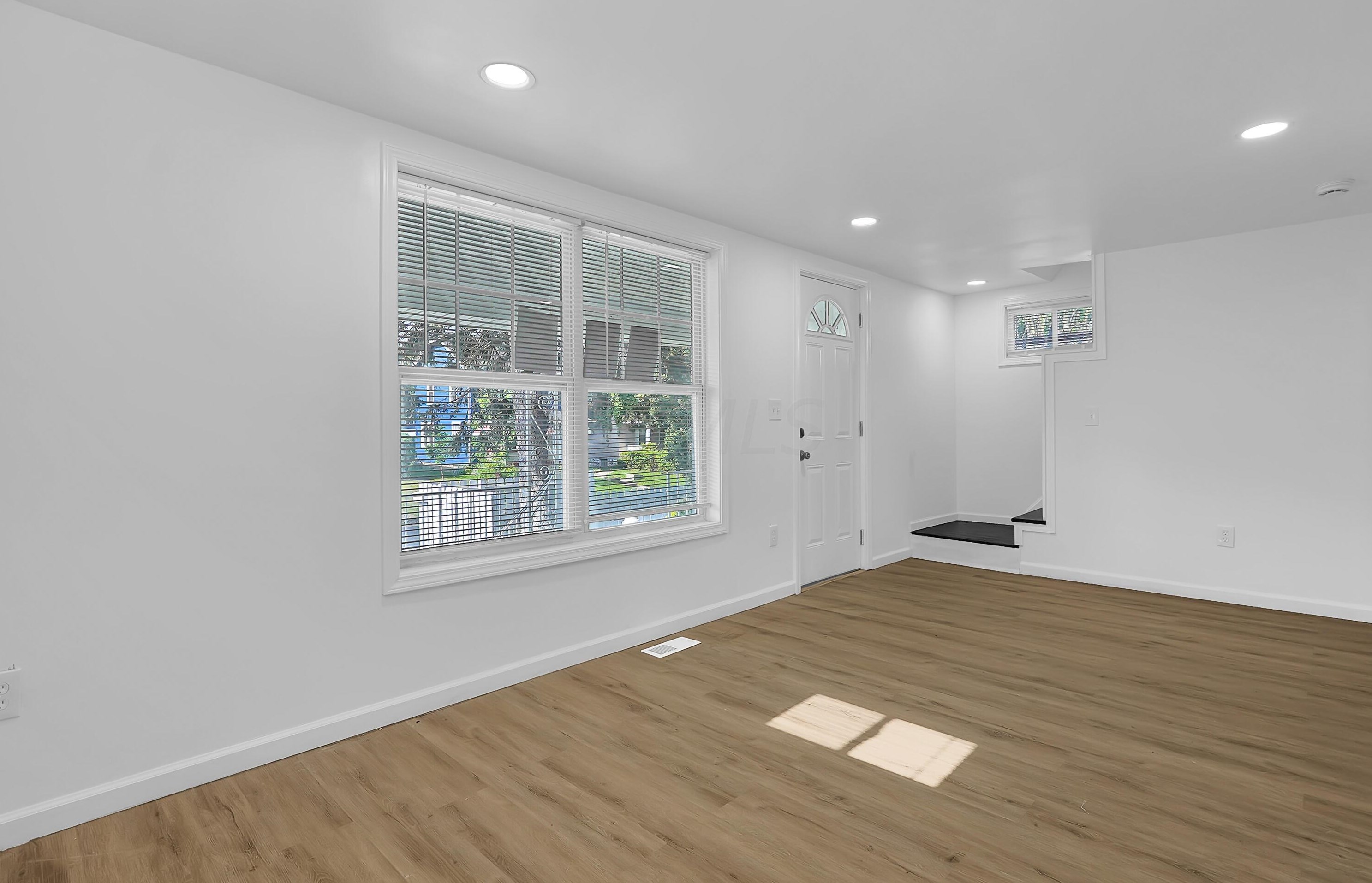 1010 Olmstead Ave, Columbus OH 43201-3023 exterior