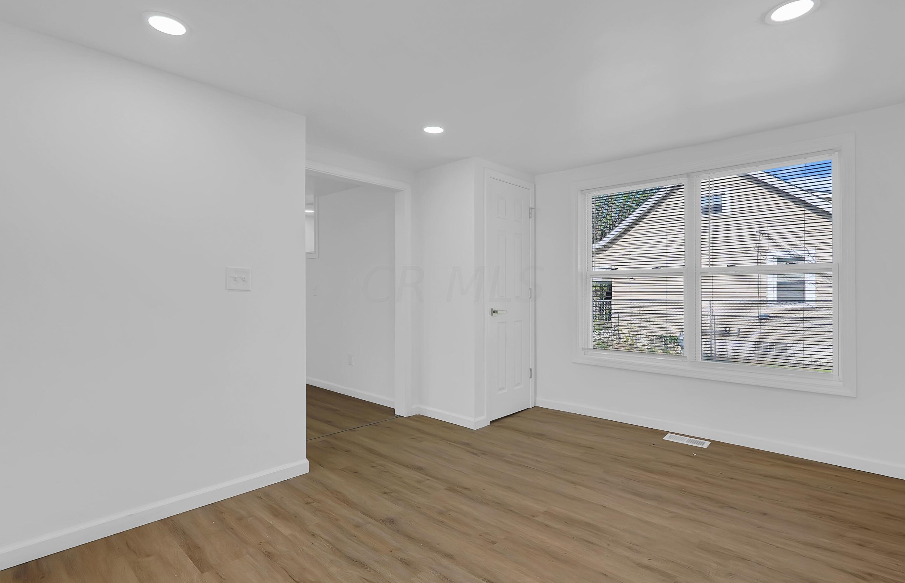 1010 Olmstead Ave, Columbus OH 43201-3023 exterior