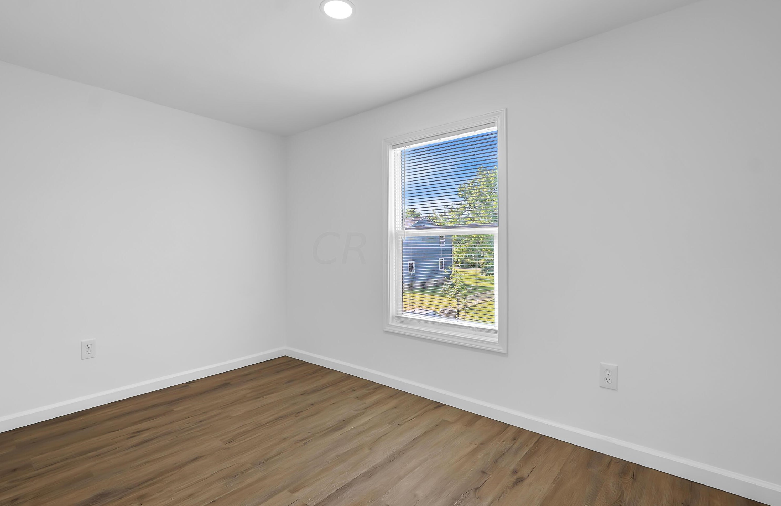 1010 Olmstead Ave, Columbus OH 43201-3023 exterior