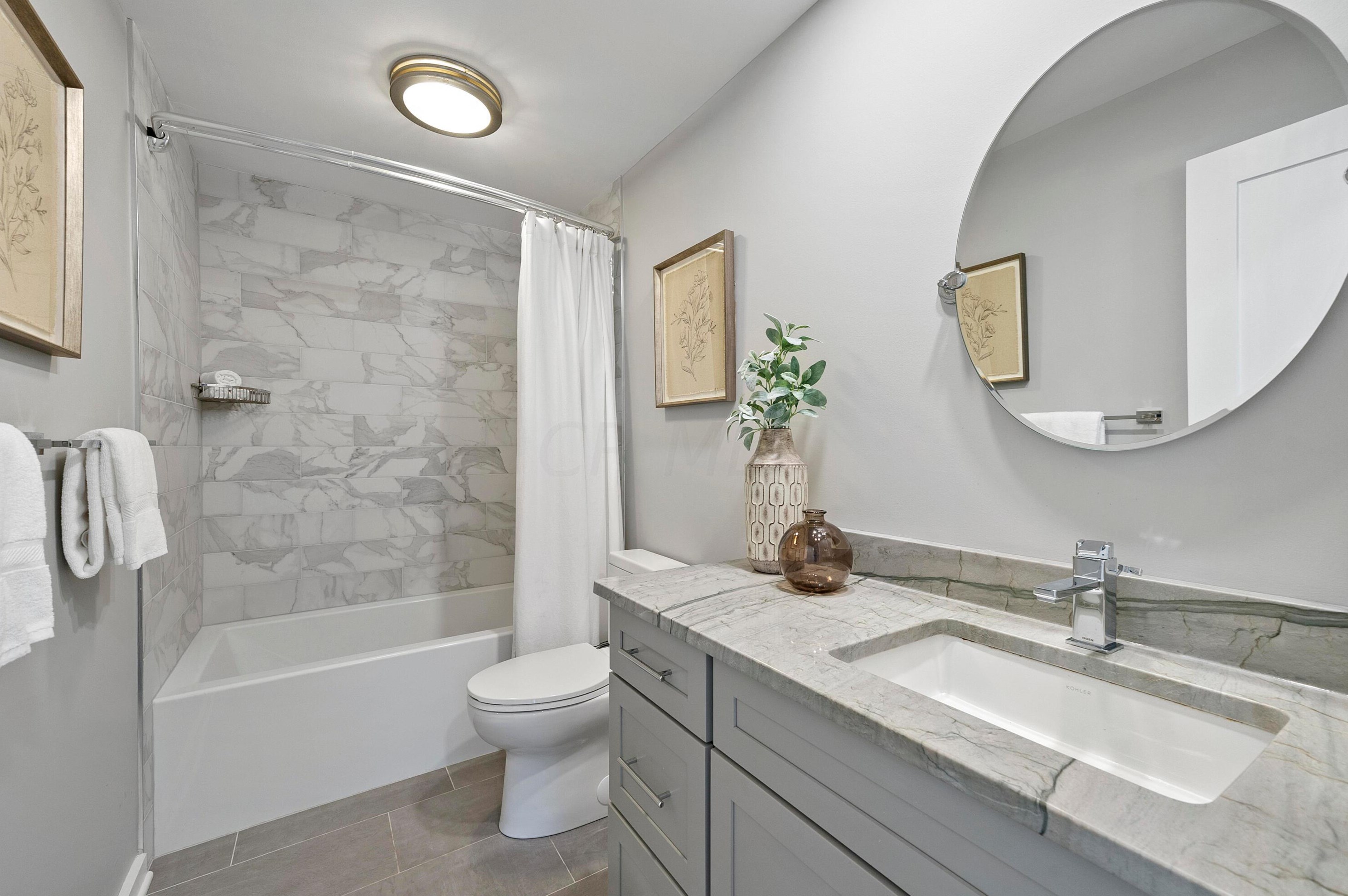 2225 Edgevale Rd, Columbus OH 43221-1162 exterior