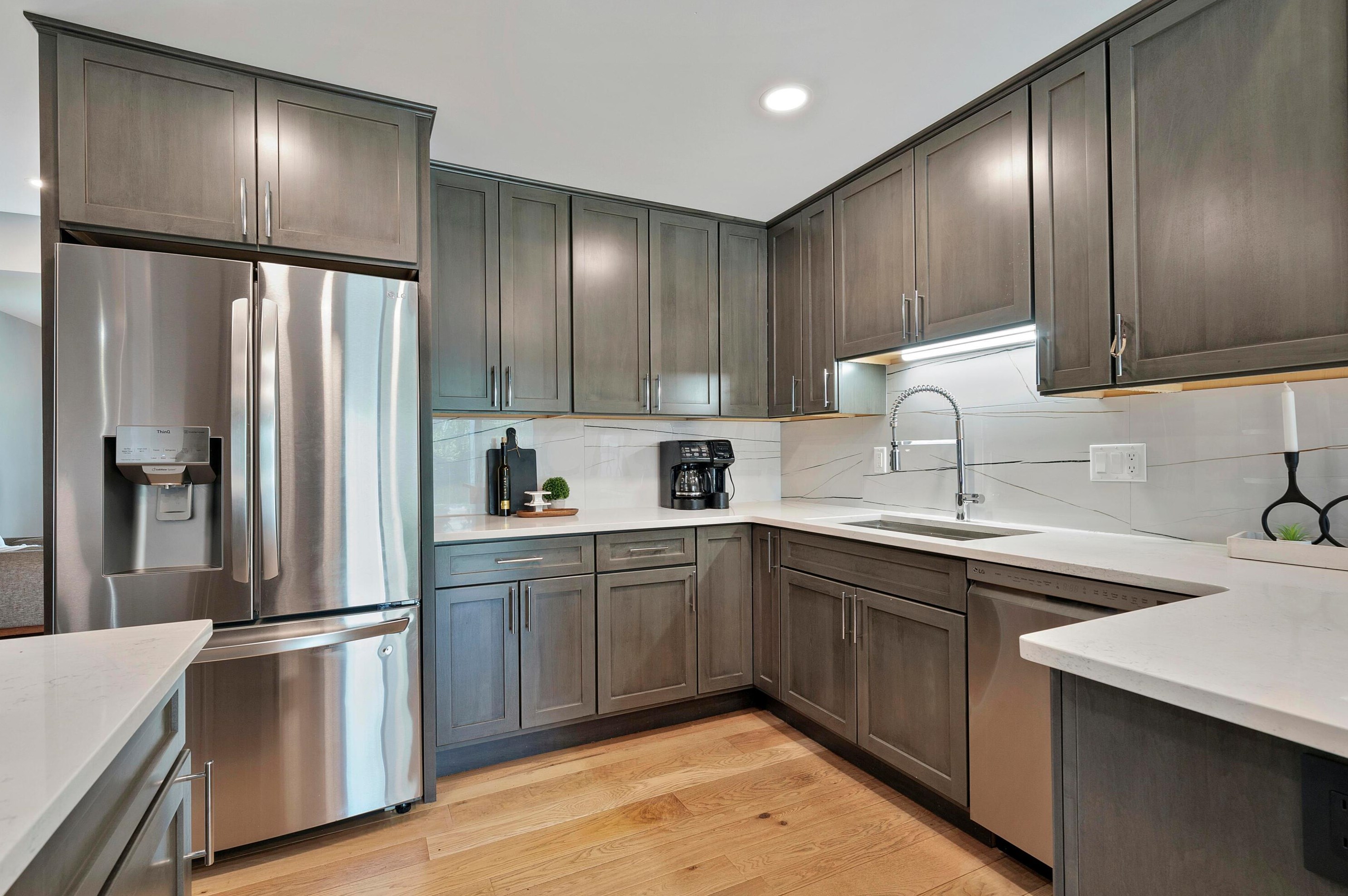 2225 Edgevale Rd, Columbus OH 43221-1162 exterior