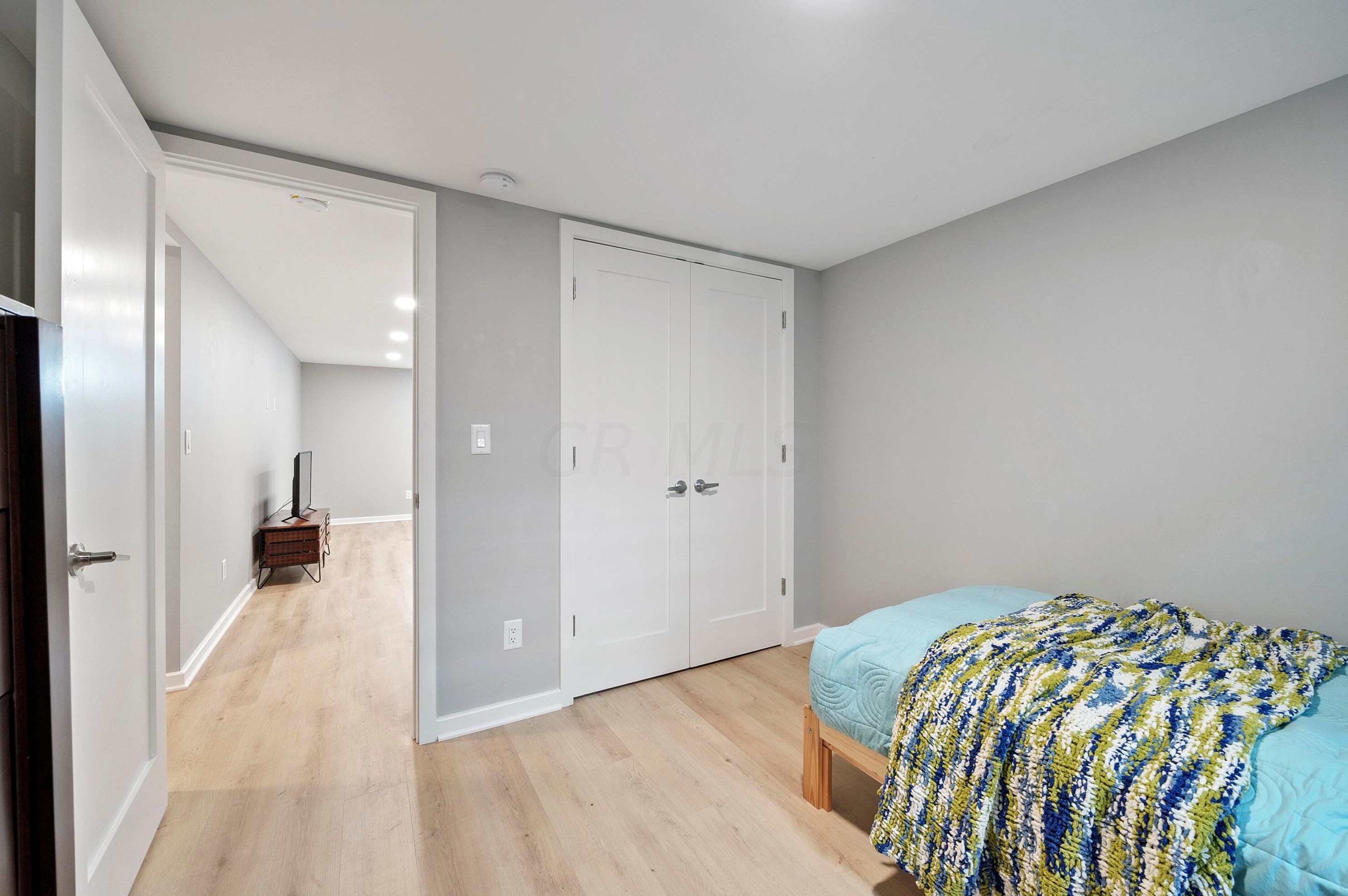 2225 Edgevale Rd, Columbus OH 43221-1162 exterior