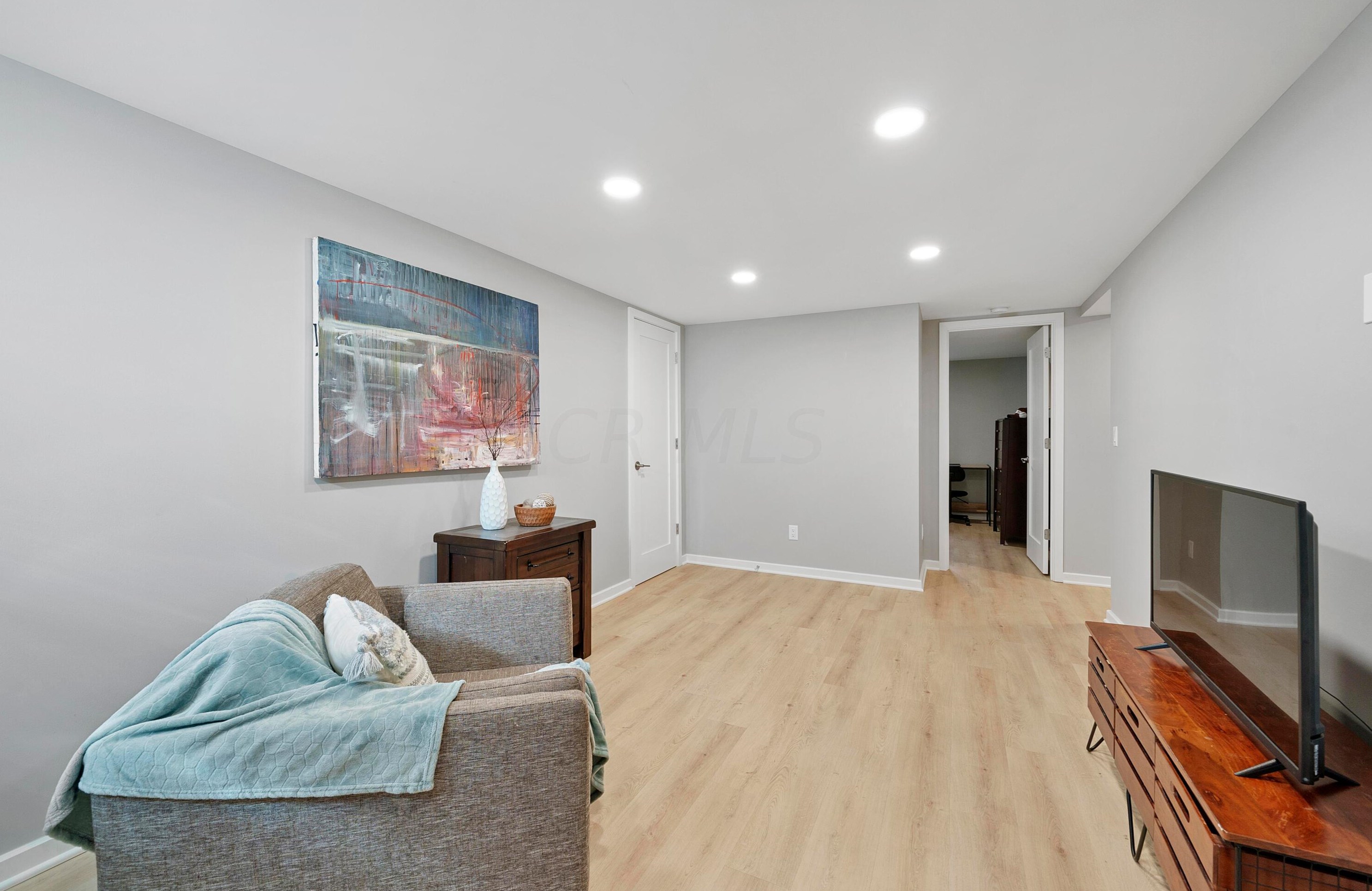 2225 Edgevale Rd, Columbus OH 43221-1162 exterior