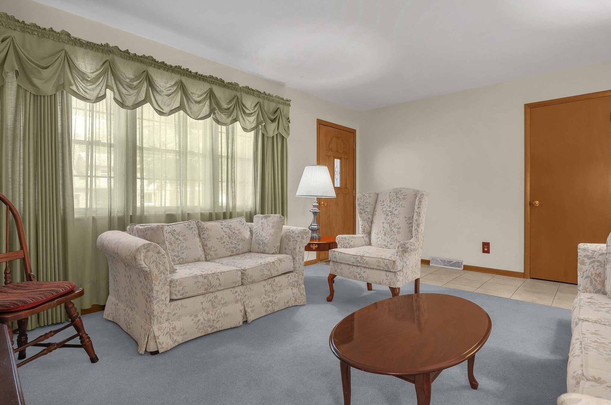 487 Briarwood Dr, Columbus OH 43213-2058 exterior