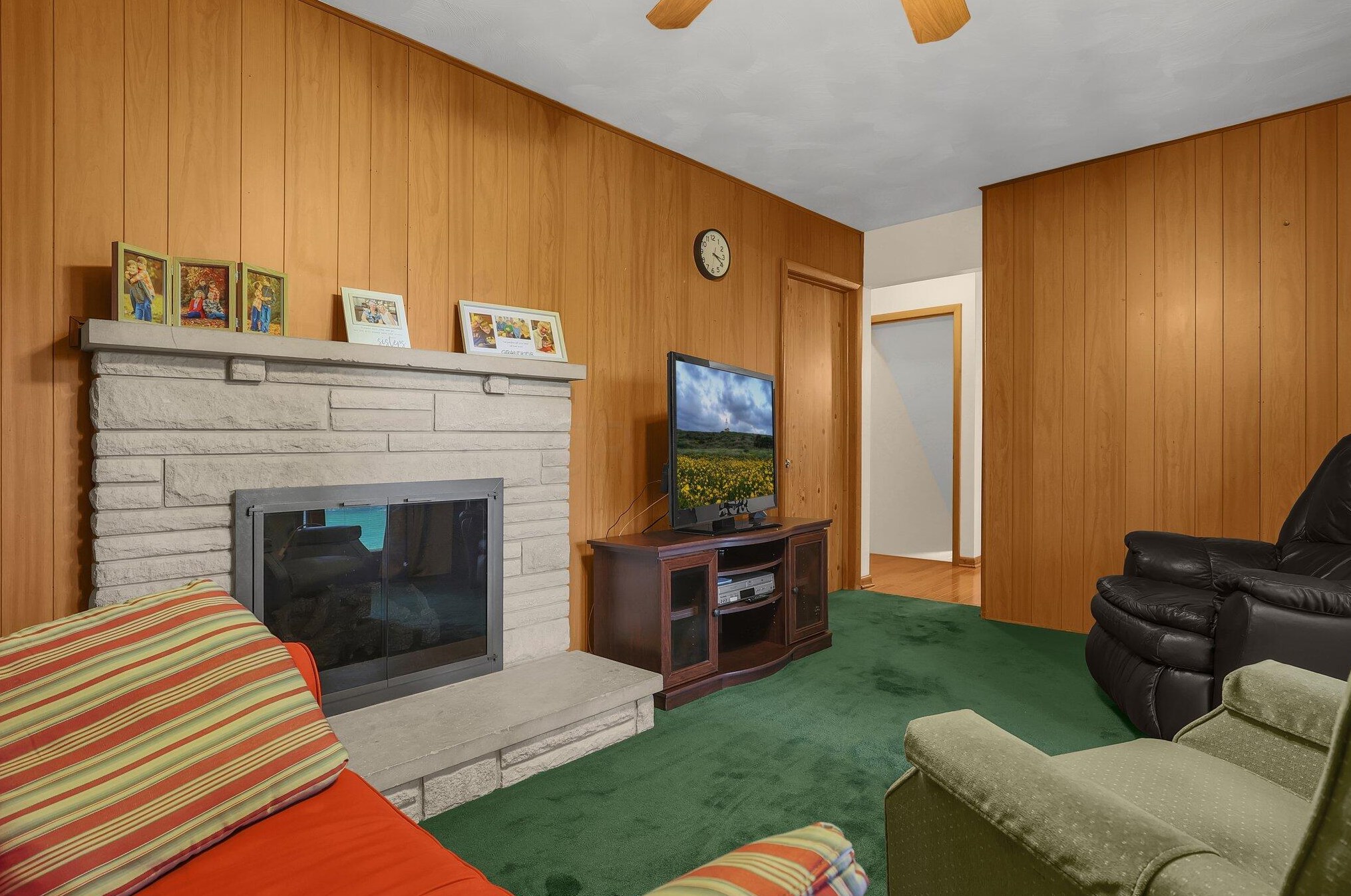 487 Briarwood Dr, Columbus OH 43213-2058 exterior