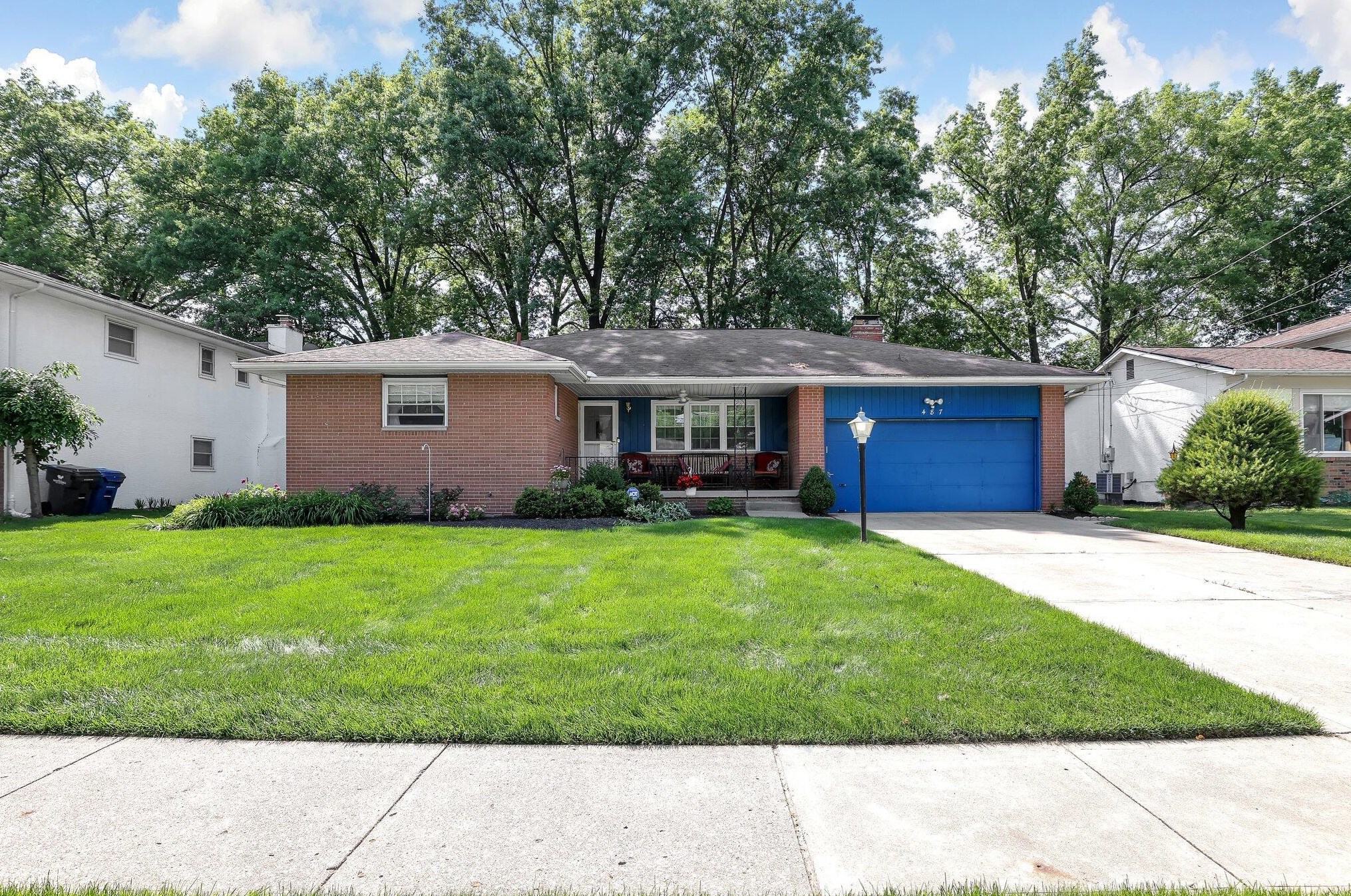 487 Briarwood Dr, Columbus OH 43213-2058 exterior