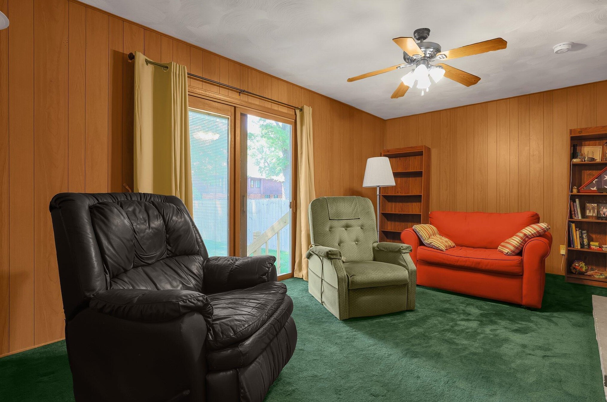 487 Briarwood Dr, Columbus OH 43213-2058 exterior