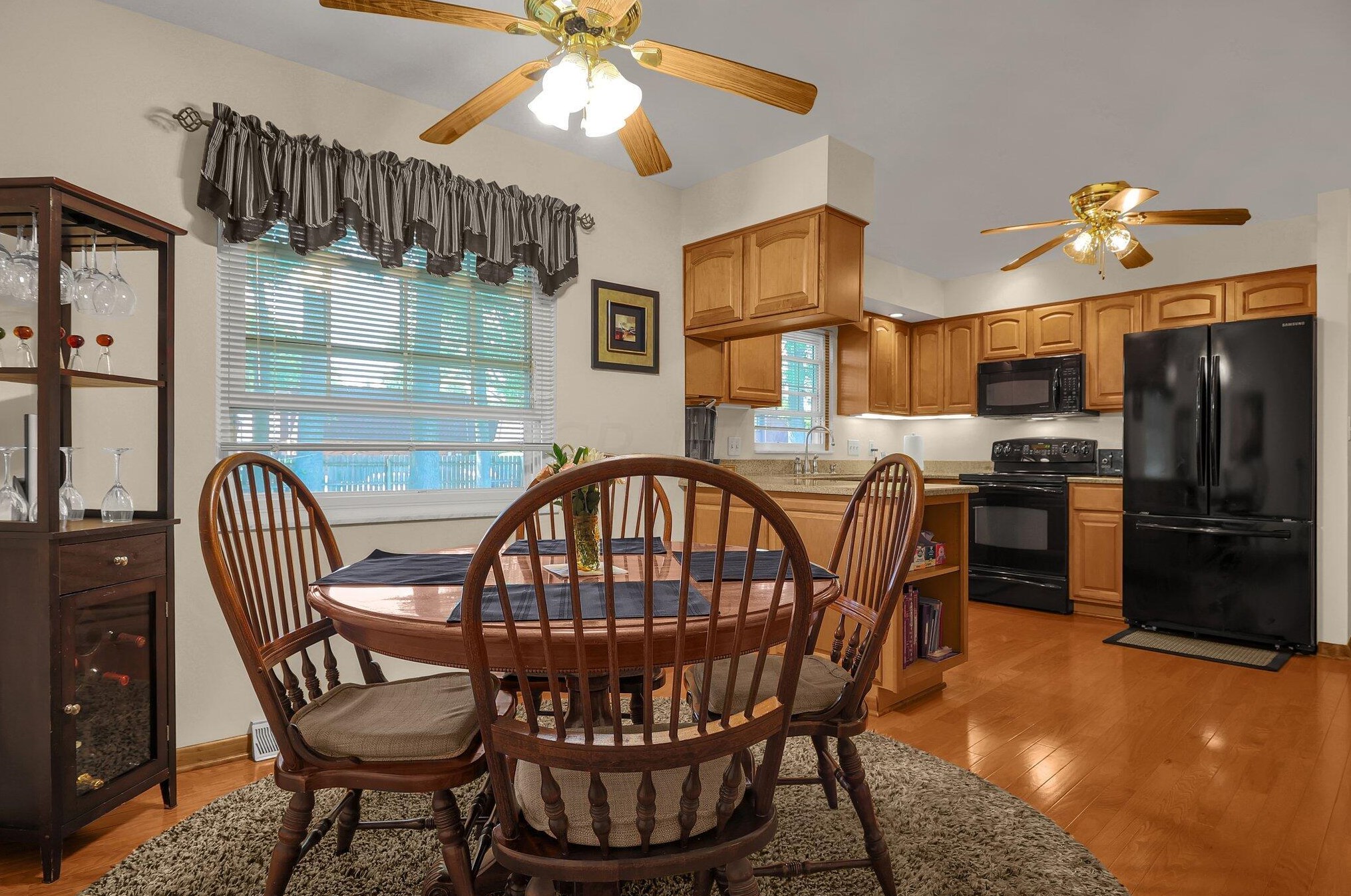 487 Briarwood Dr, Columbus OH 43213-2058 exterior