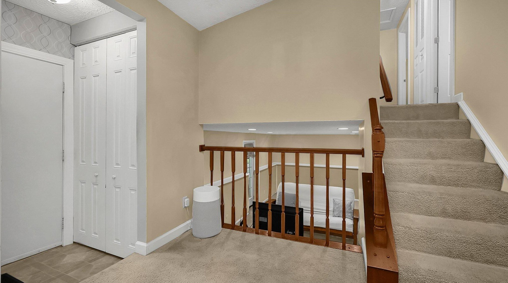 7832 Larchwood St, Dublin OH  43016 exterior