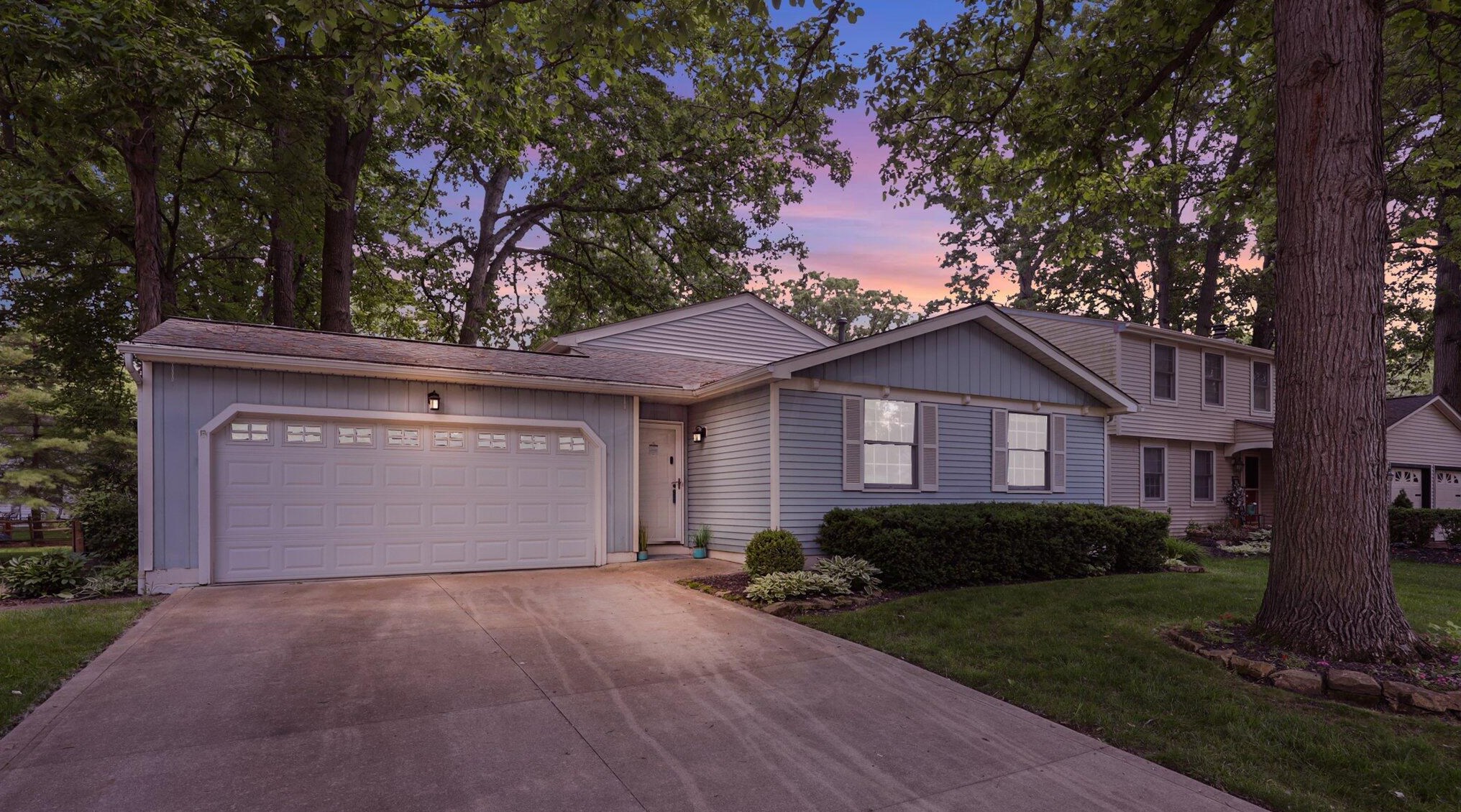 7832 Larchwood St, Dublin OH  43016 exterior