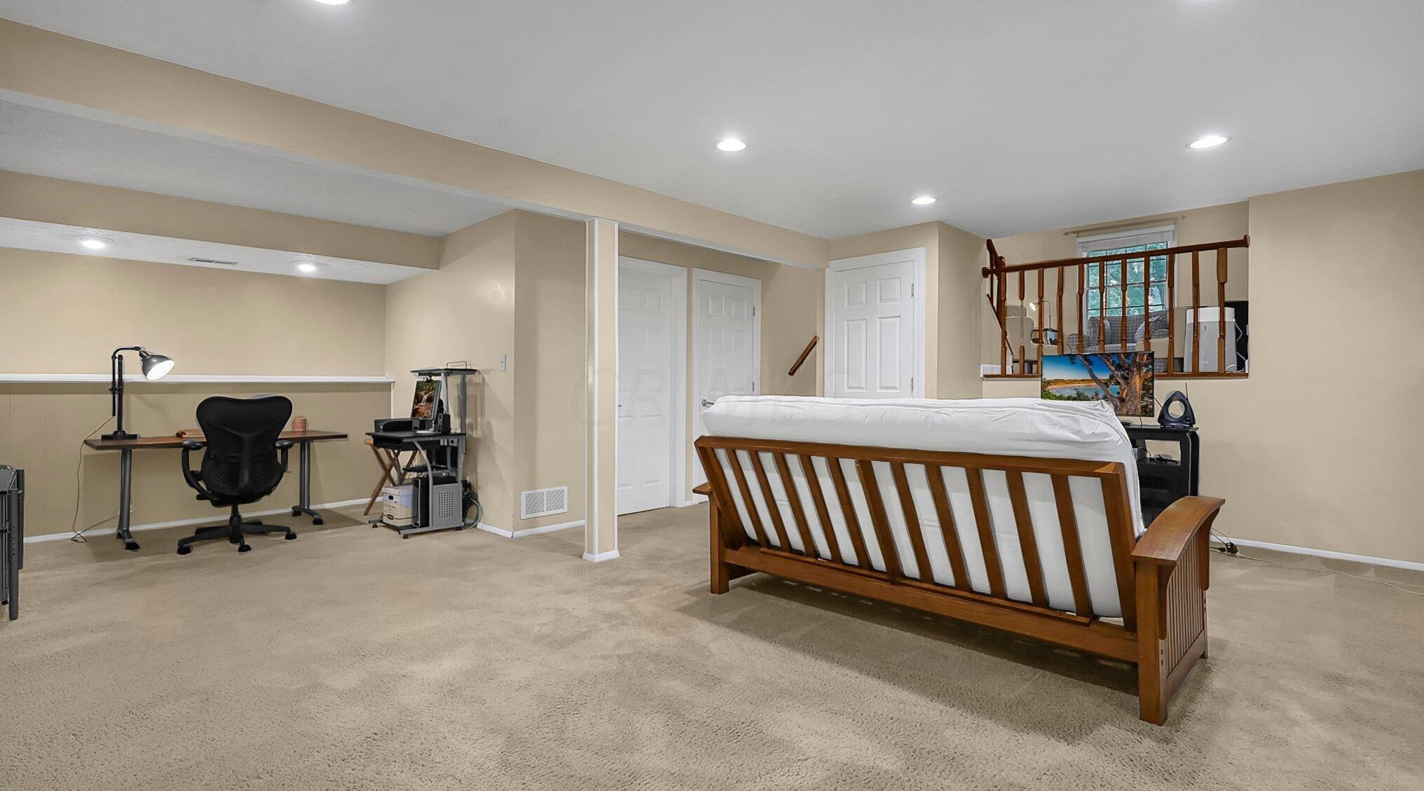 7832 Larchwood St, Dublin OH  43016 exterior