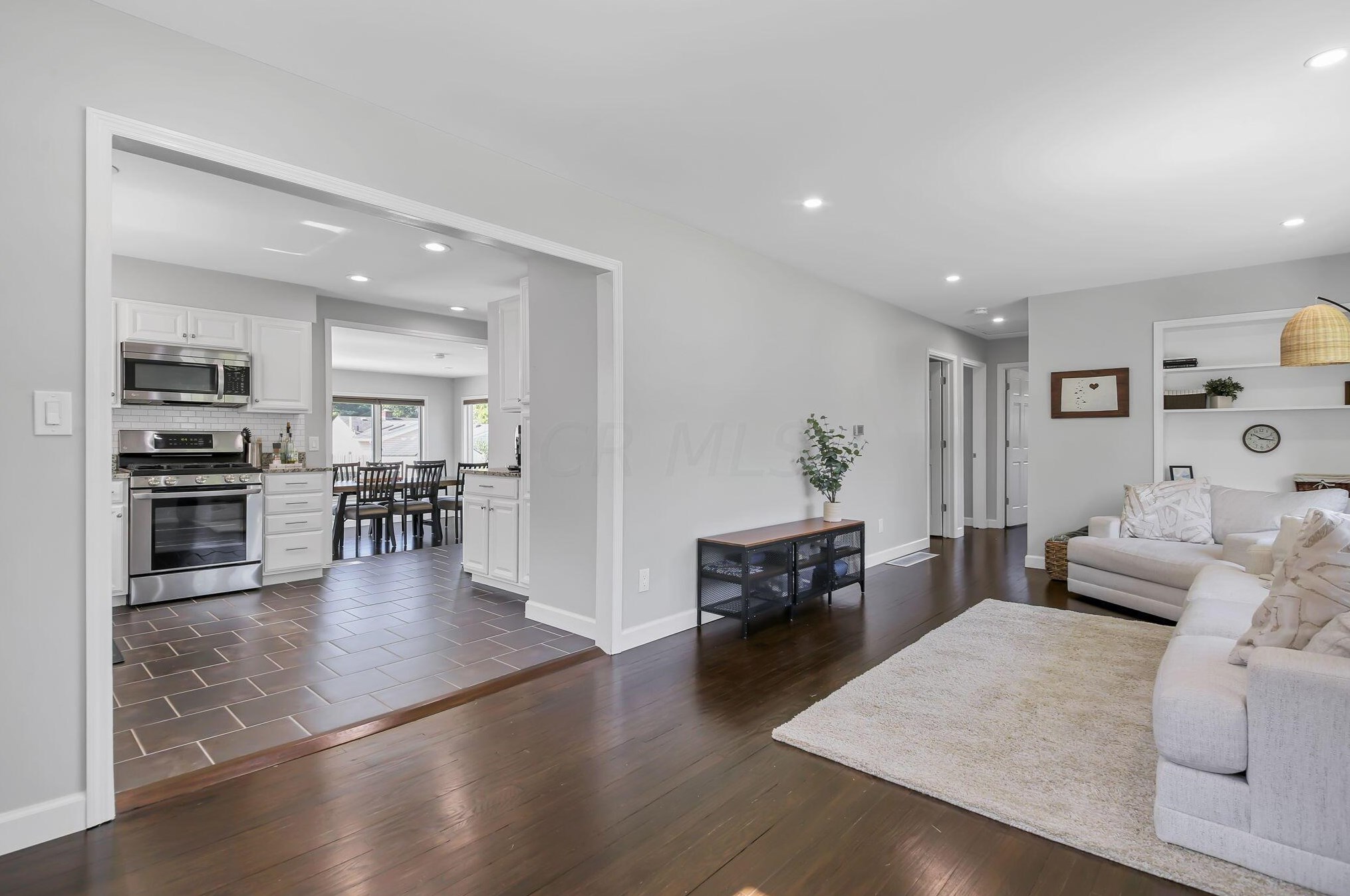 2731 Nottingham Rd, Columbus OH 43221-1157 exterior