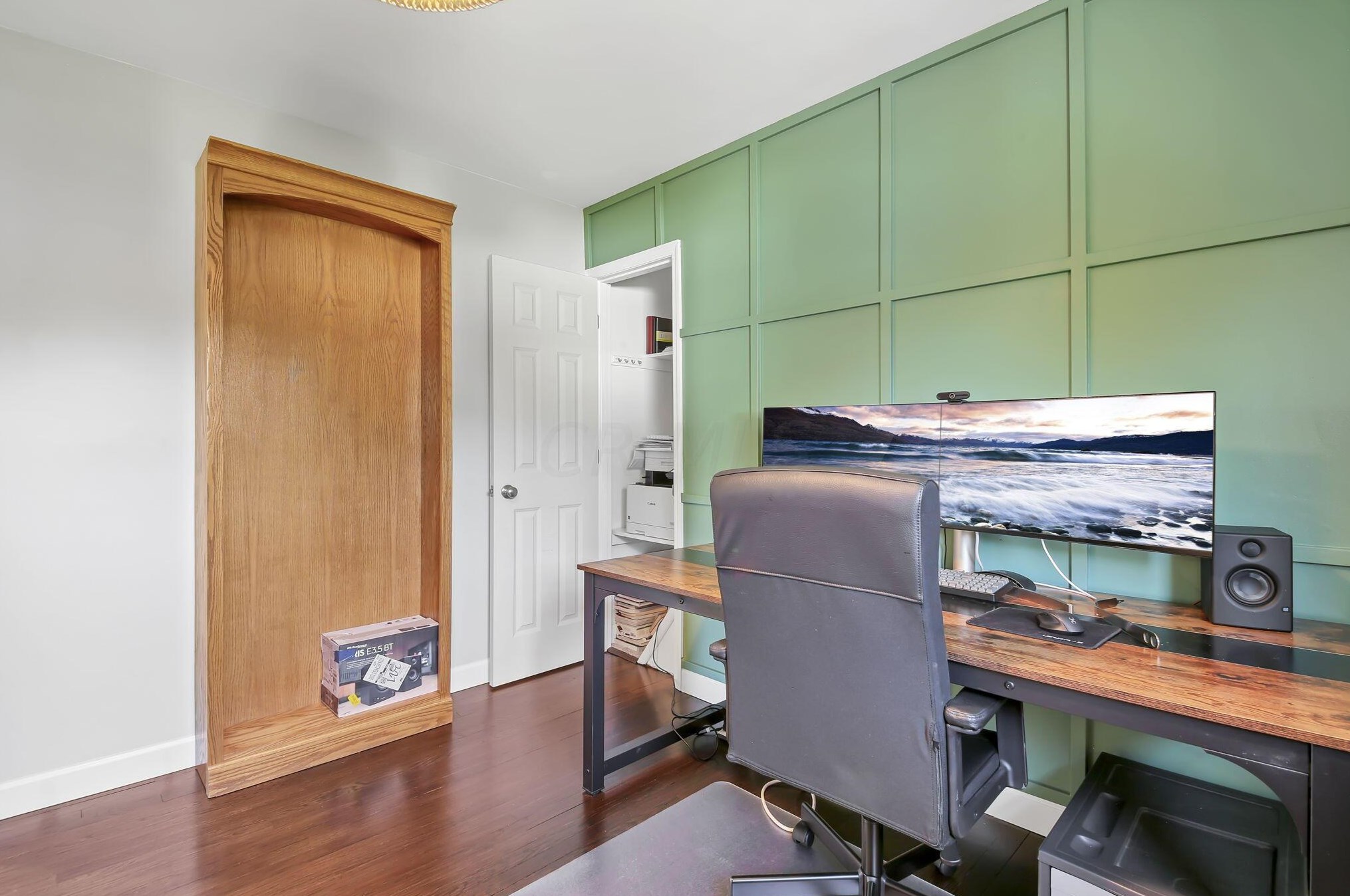 2731 Nottingham Rd, Columbus OH 43221-1157 exterior