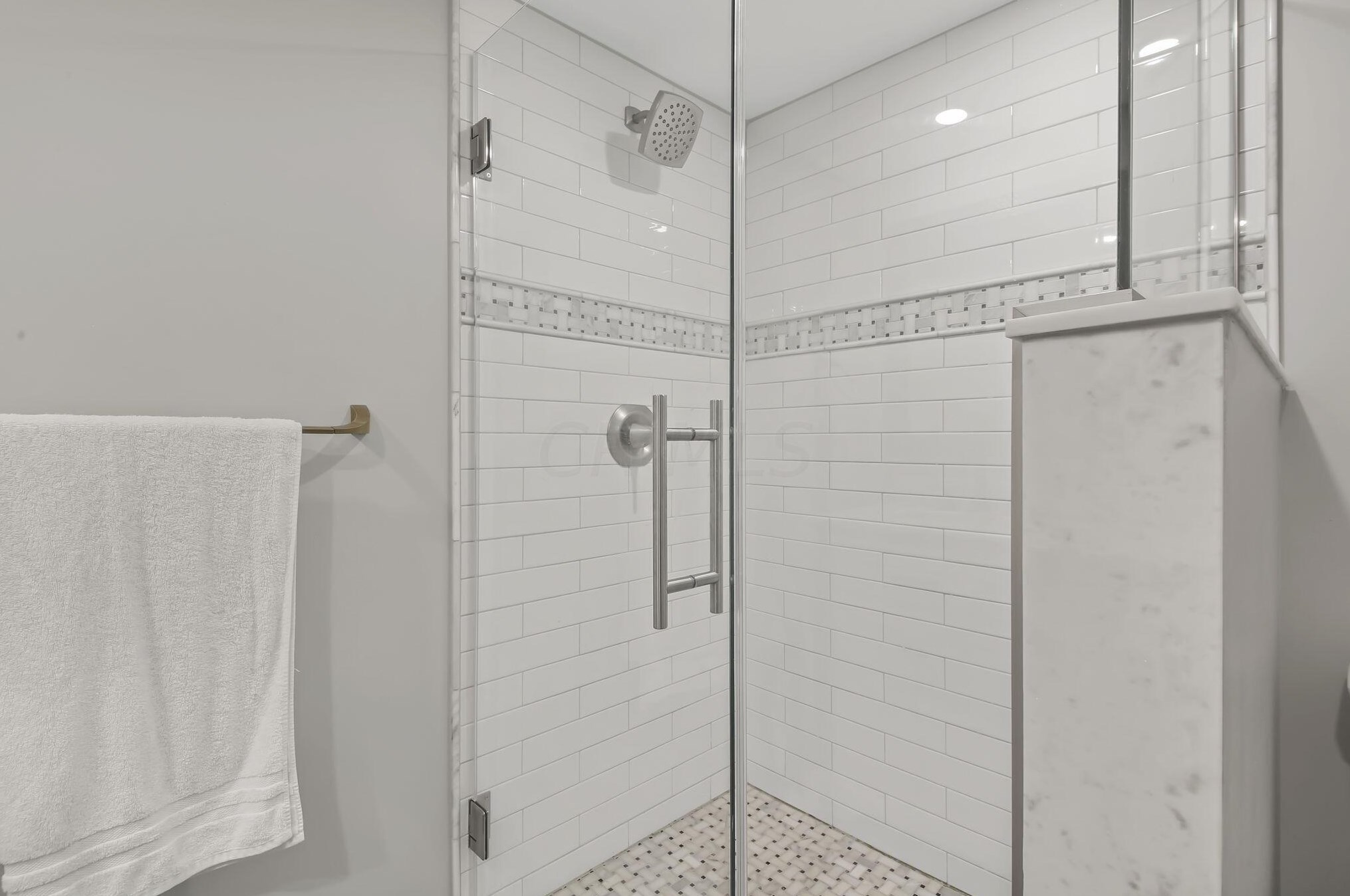 2731 Nottingham Rd, Columbus OH 43221-1157 exterior