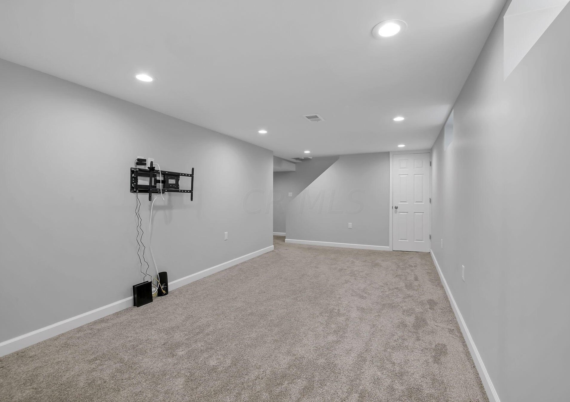 2731 Nottingham Rd, Columbus OH 43221-1157 exterior