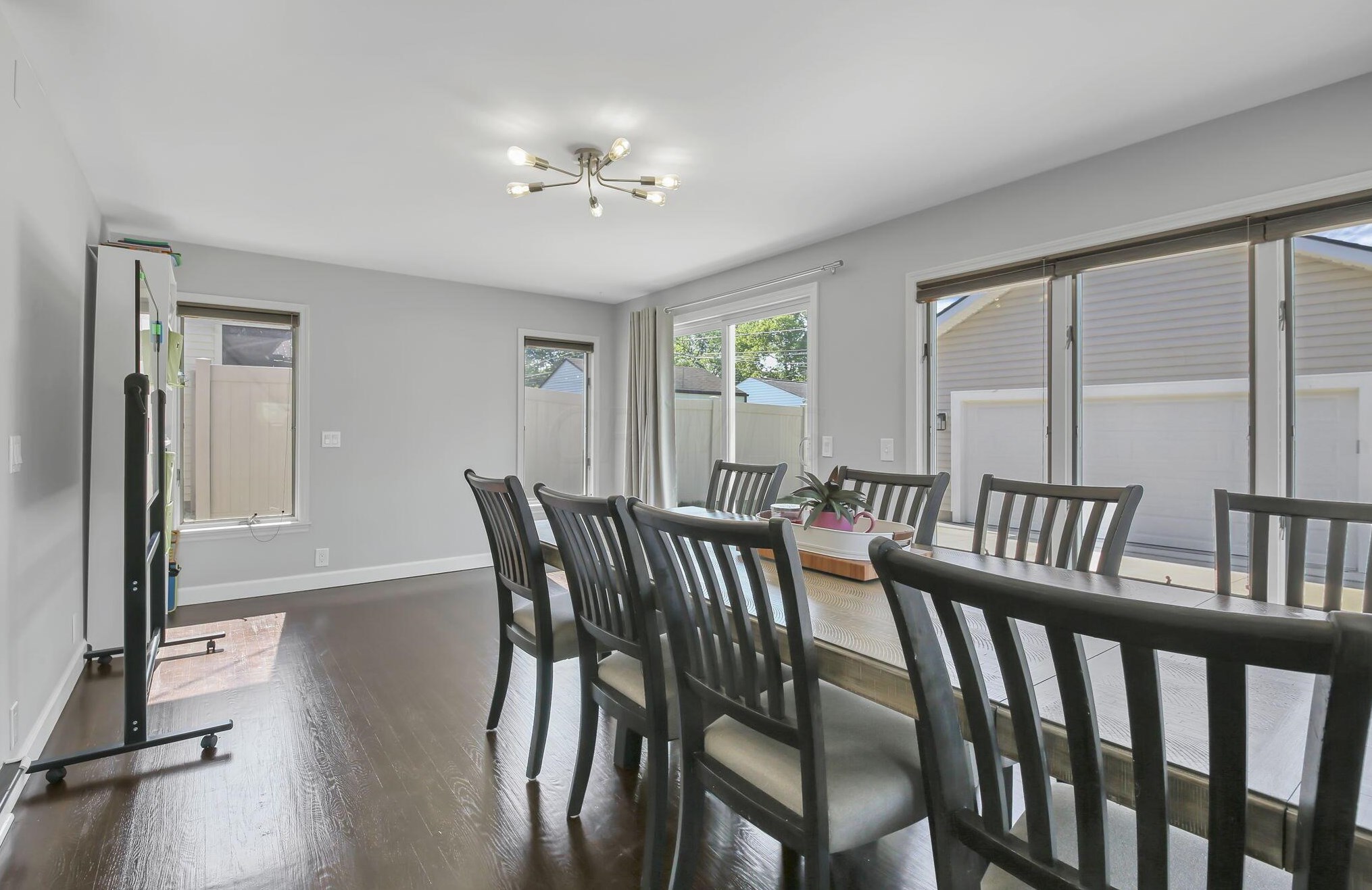 2731 Nottingham Rd, Columbus OH 43221-1157 exterior