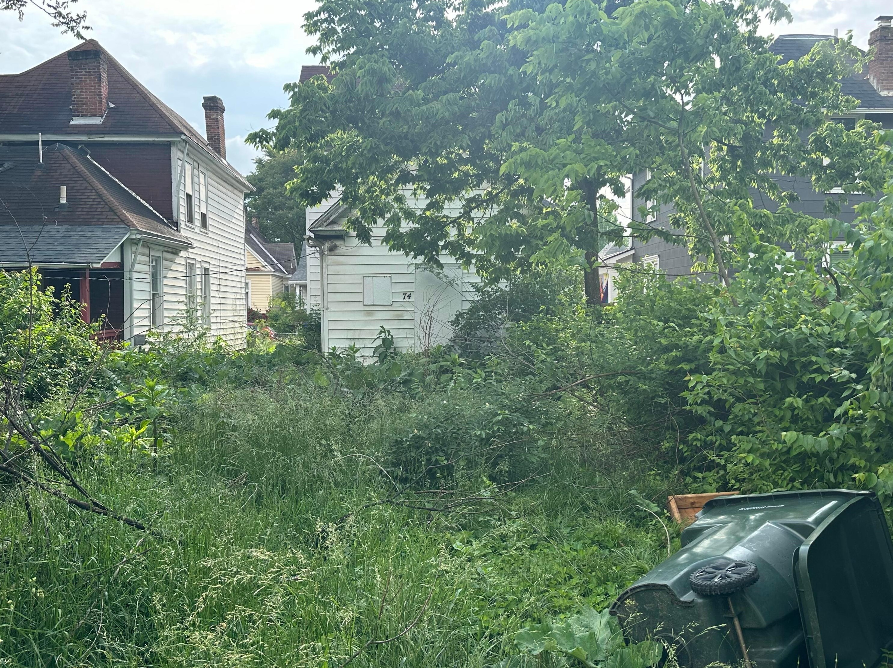 74 Yale Ave, Columbus OH  43222-1125 exterior