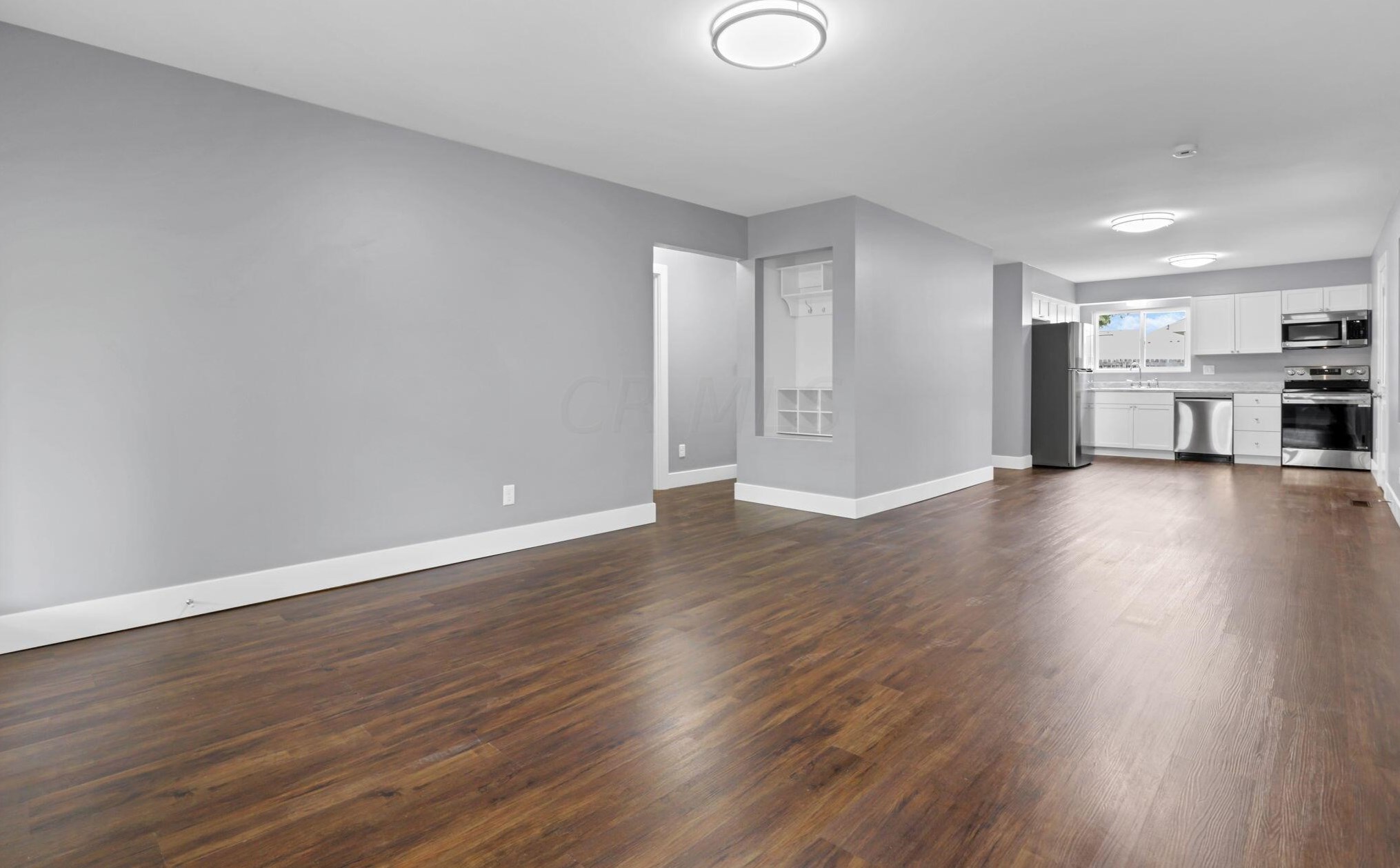 473 Smith Rd, Columbus OH 43228-1143 exterior