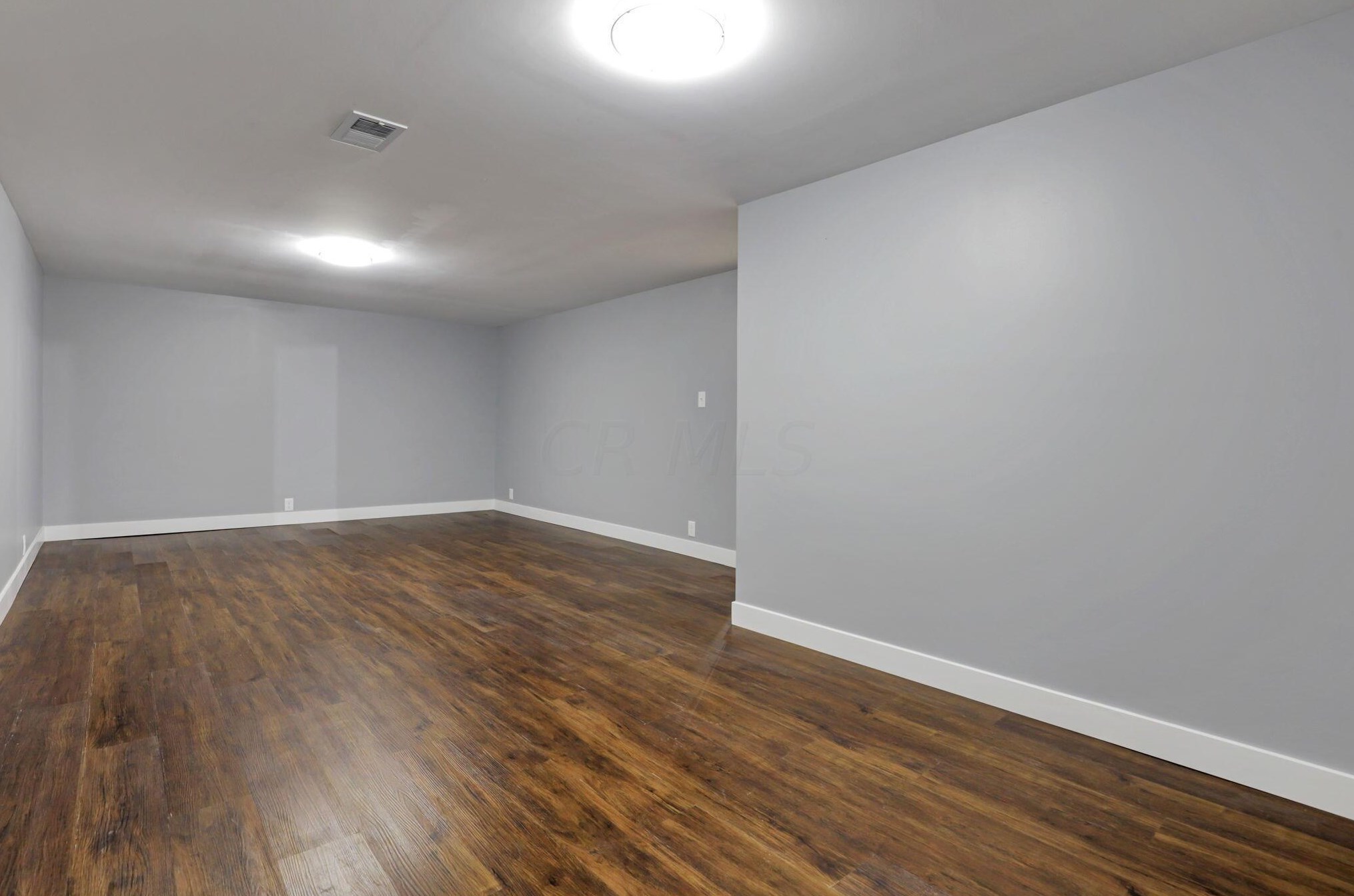 473 Smith Rd, Columbus OH 43228-1143 exterior