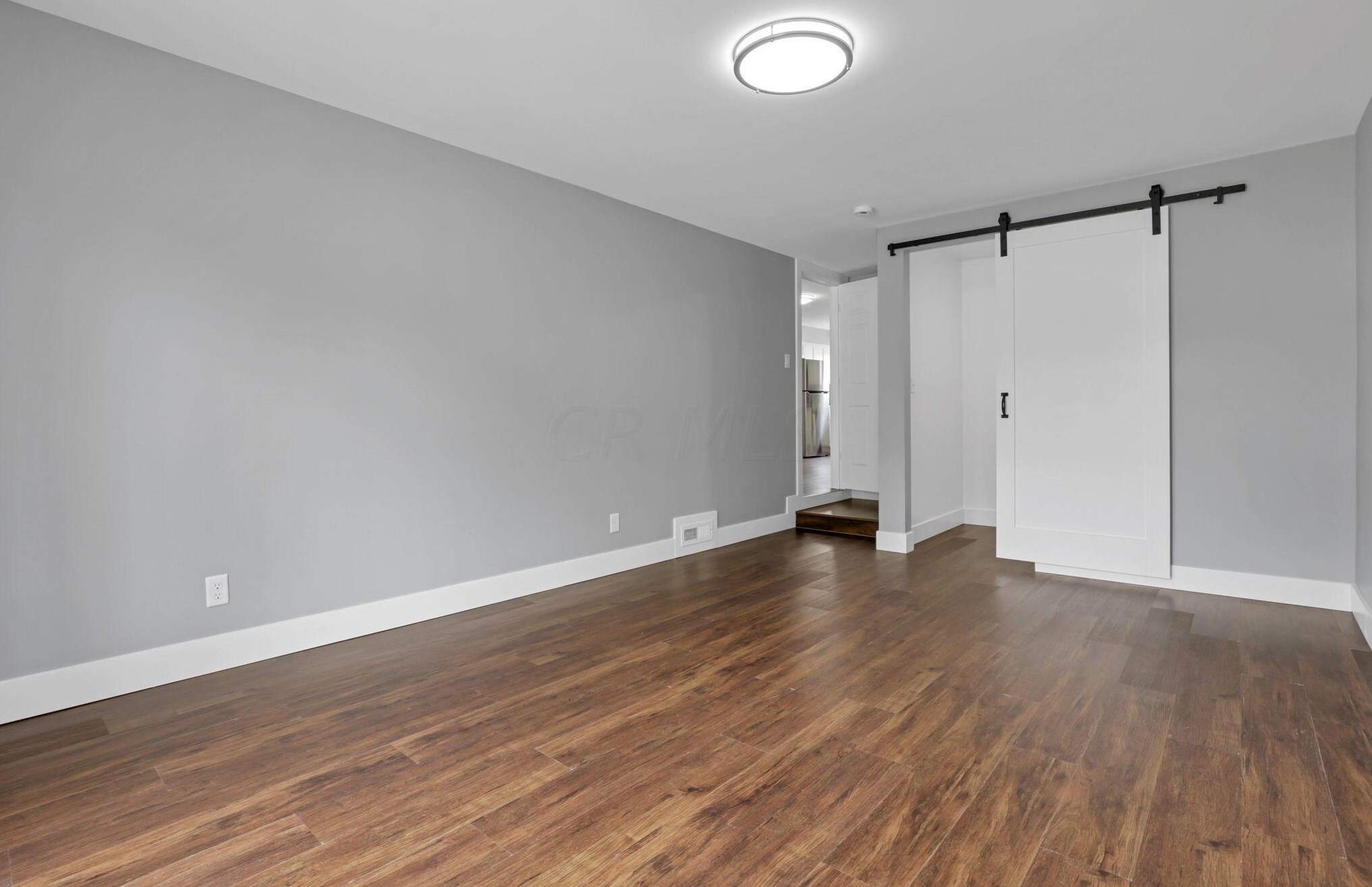 473 Smith Rd, Columbus OH 43228-1143 exterior