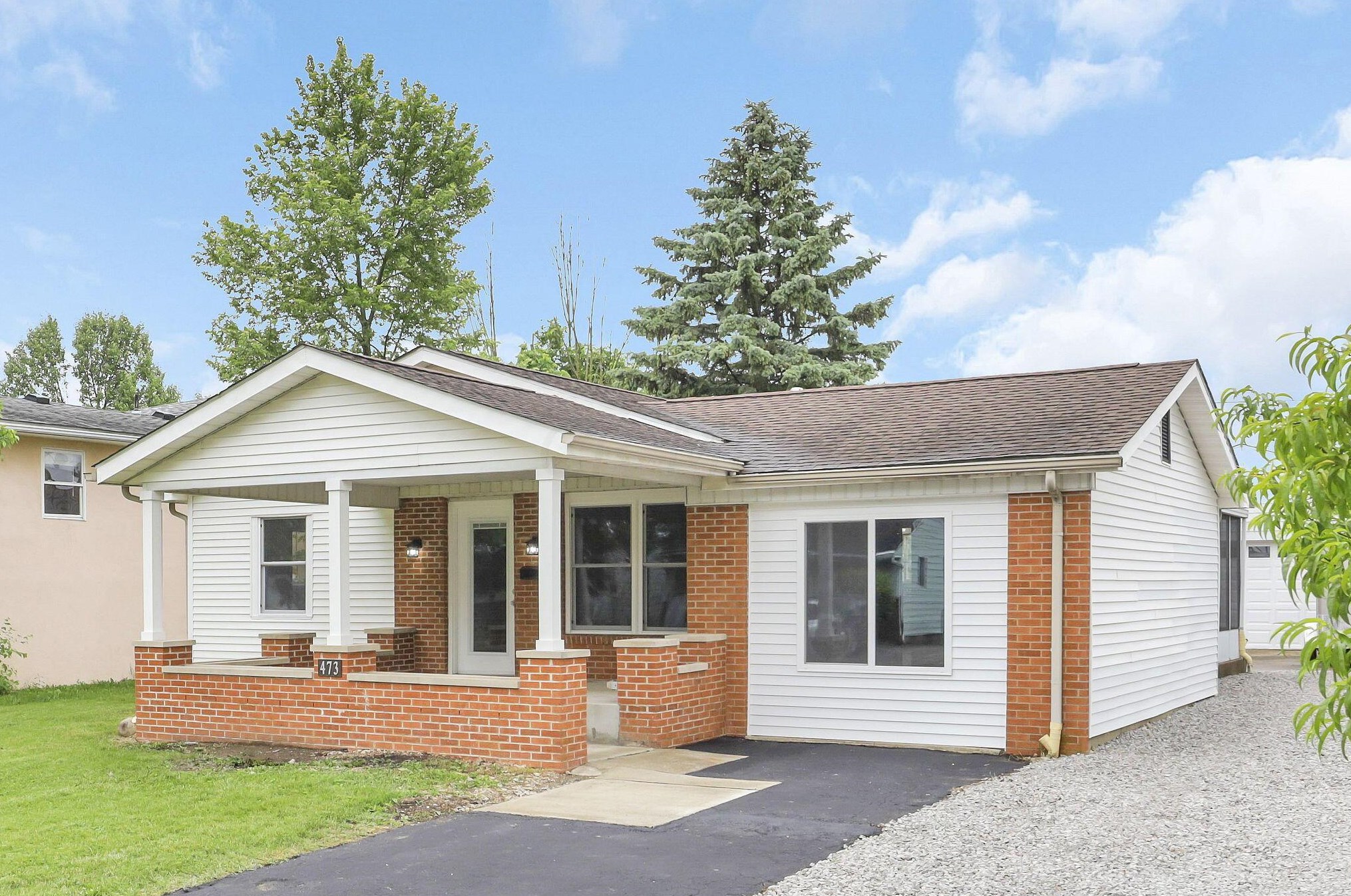 473 Smith Rd, Columbus OH 43228-1143 exterior