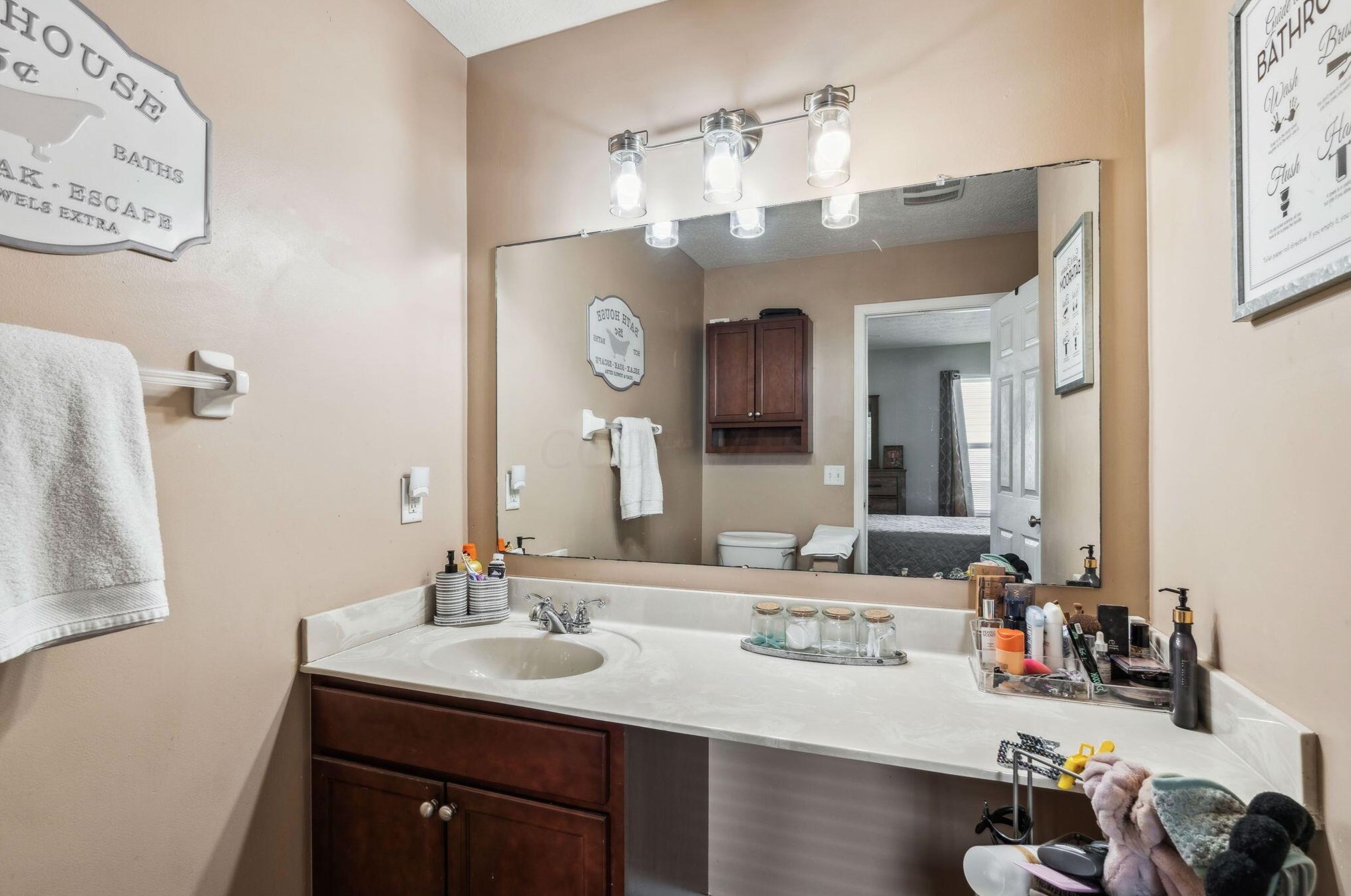 8142 Creekstone Ln, Blacklick OH  43004-8141 exterior
