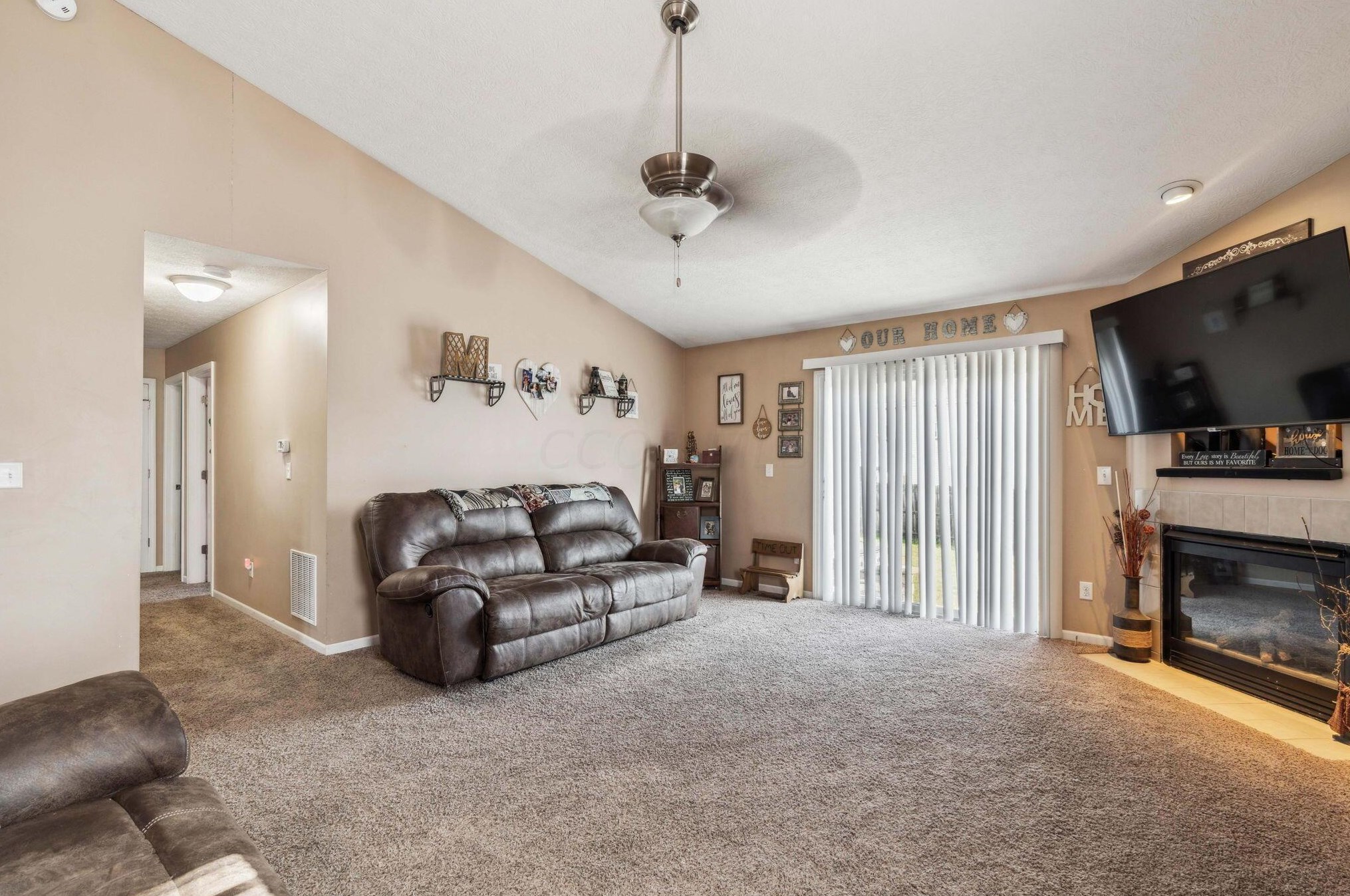 8142 Creekstone Ln, Blacklick OH  43004-8141 exterior