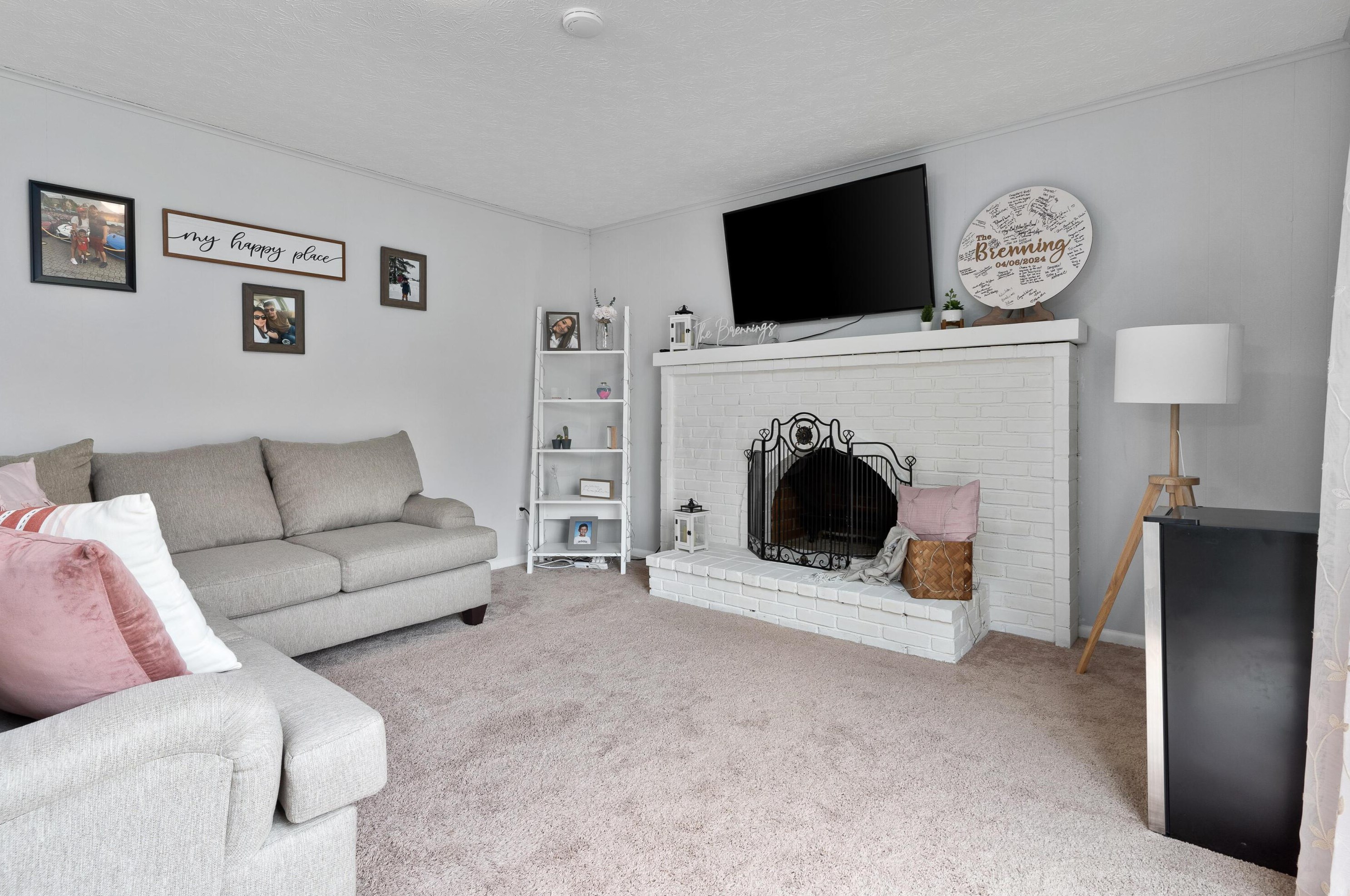 1773 Staffordshire Rd, Columbus OH 43229-2141 exterior