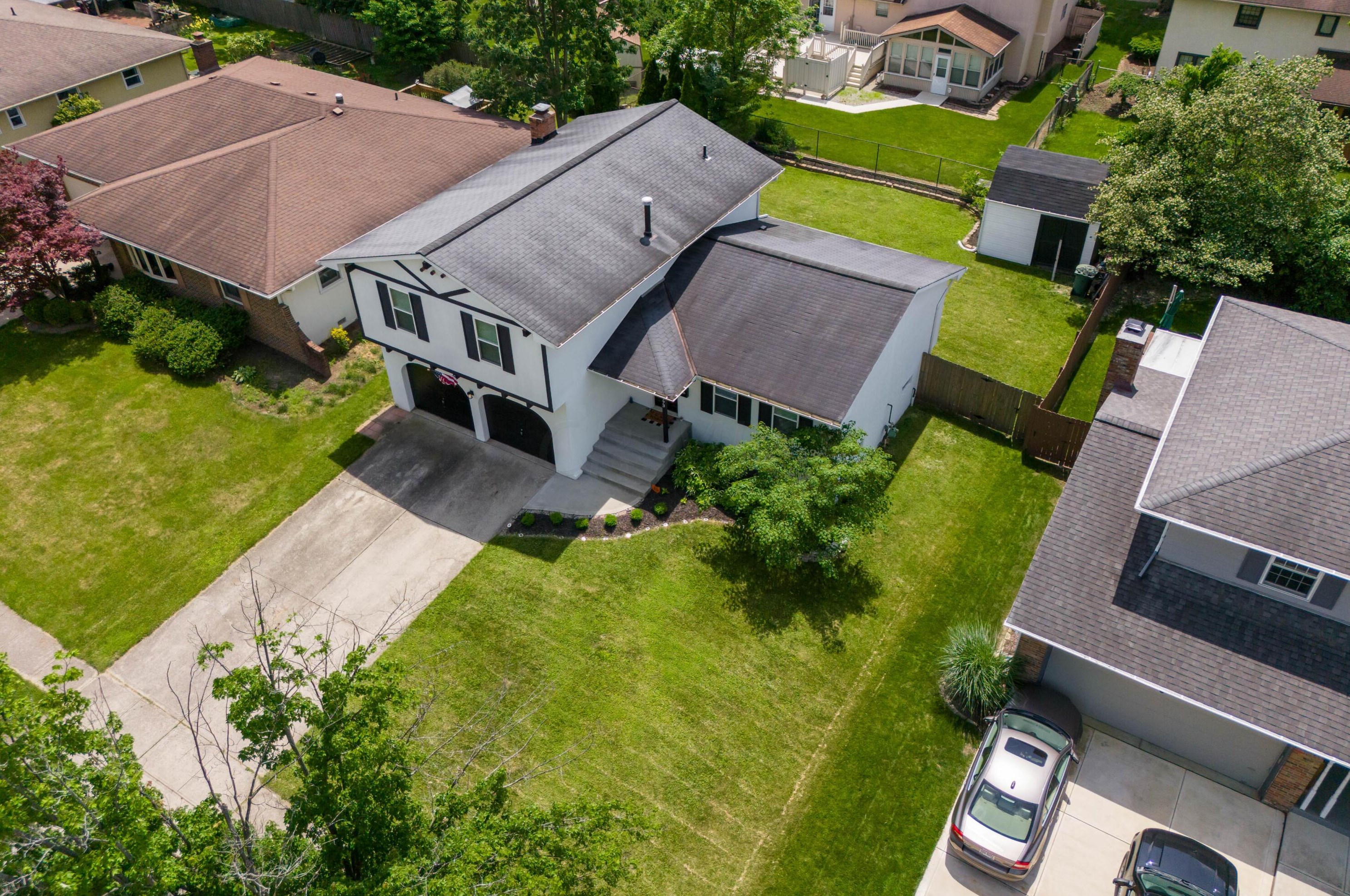 1773 Staffordshire Rd, Columbus OH 43229-2141 exterior