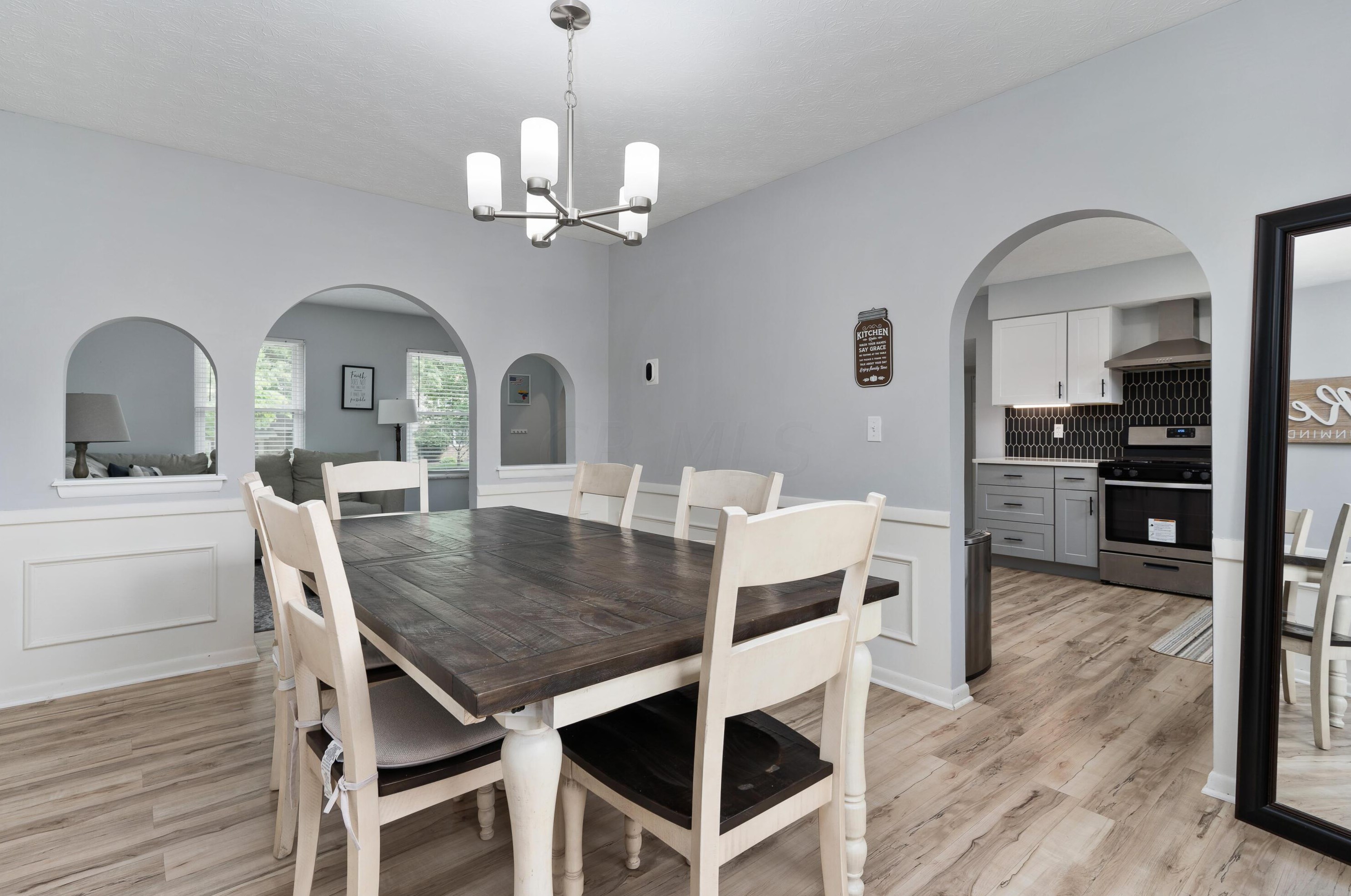 1773 Staffordshire Rd, Columbus OH 43229-2141 exterior